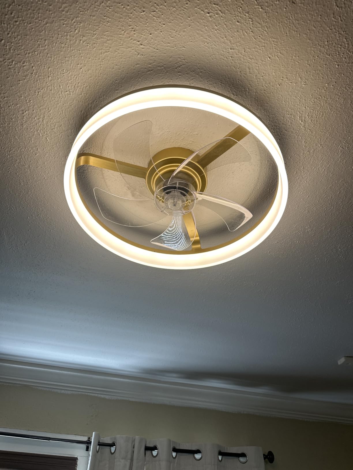 VOLISUN Low Profile Ceiling Fans with Lights and Remote,15.7in Modern Ceiling Fan Flush Mount, 3000K-6500K Dimmable Bladeless LED Fan Light,White Fandelier Ceiling Fans with Lights for Bedroom customer photo 2