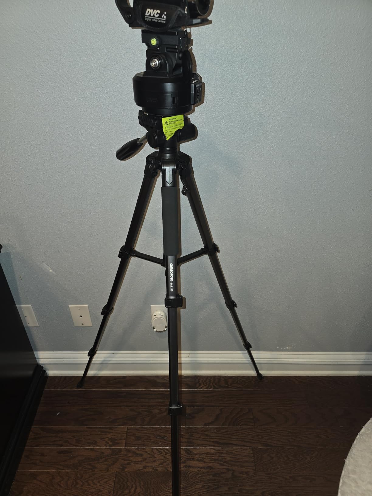 CAMBOFOTO 74″ Camera Tripod, Phone Tripod for iPhone Lightweight Tripod | 360° Pan Head Gunmetal Gray Heavy‐Duty Tripod Stand for DSLR & Mirrorless Cameras/Smartphones/GoPro, with Phone Mount customer photo 2