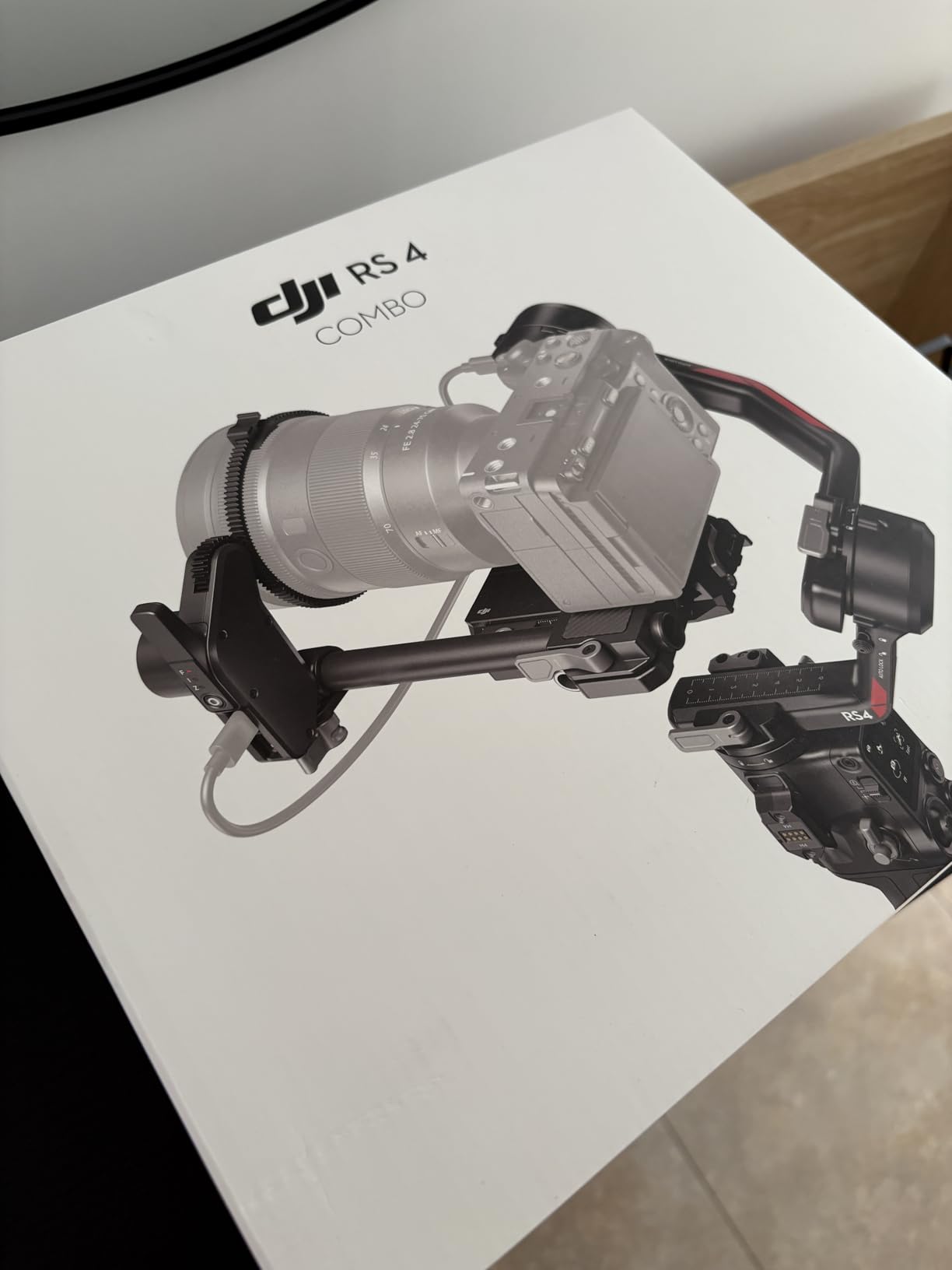 DJI RS 4, Gimbal Stabilizer for Camera, Canon/Sony/Nikon/Fujifilm | 2nd-Gen Native Vertical Shooting, 2-Mode Switch Joystick, Teflon Axis Arms, 3kg Payload customer photo 1