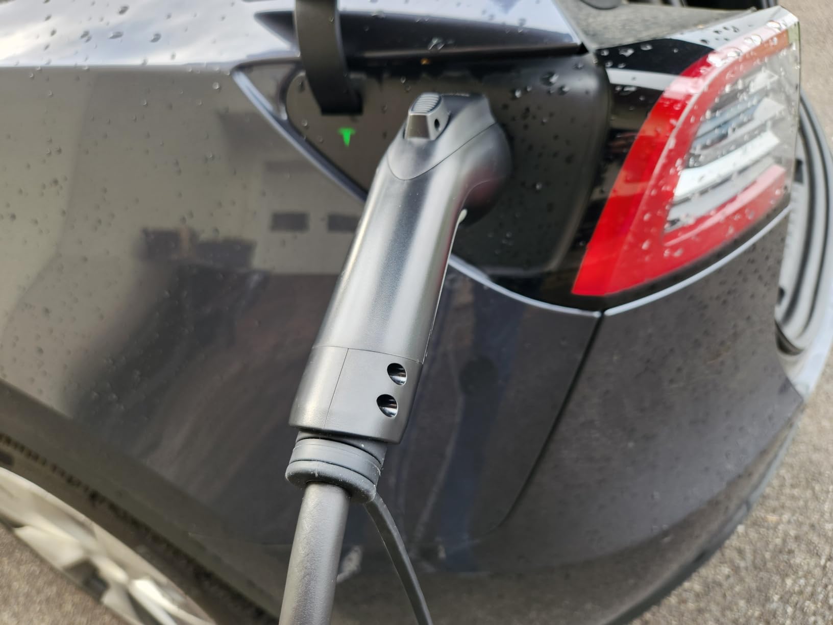 SEGUMA Level 1/2 EV Charger 16Amp Electric Car Charger for J1772 BEVs/PHEVs | 25FT Cable, NEMA 6-20 Plug and NEMA 5-15 Adapter, 110V-240V, Home Mobile EV Charging Station, Black customer photo 1