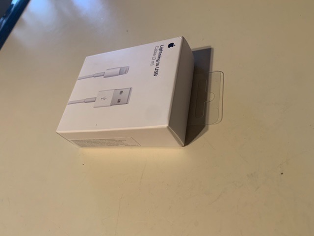 Apple Lightning to USB Cable (1 m) customer photo 1