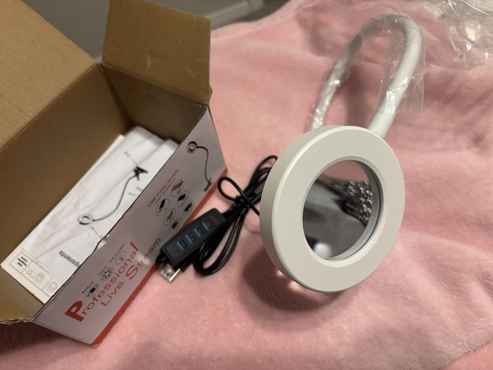 10X Magnifying Glass with Light and Stand,Hands Free Clip on Magnifier Lamp | 48 LED 3 Color Modes 12 Brightness, Clamp Flexible Gooseneck Desk Light for Reading Crafts Sewing Soldering Jewelry Repair customer photo 2