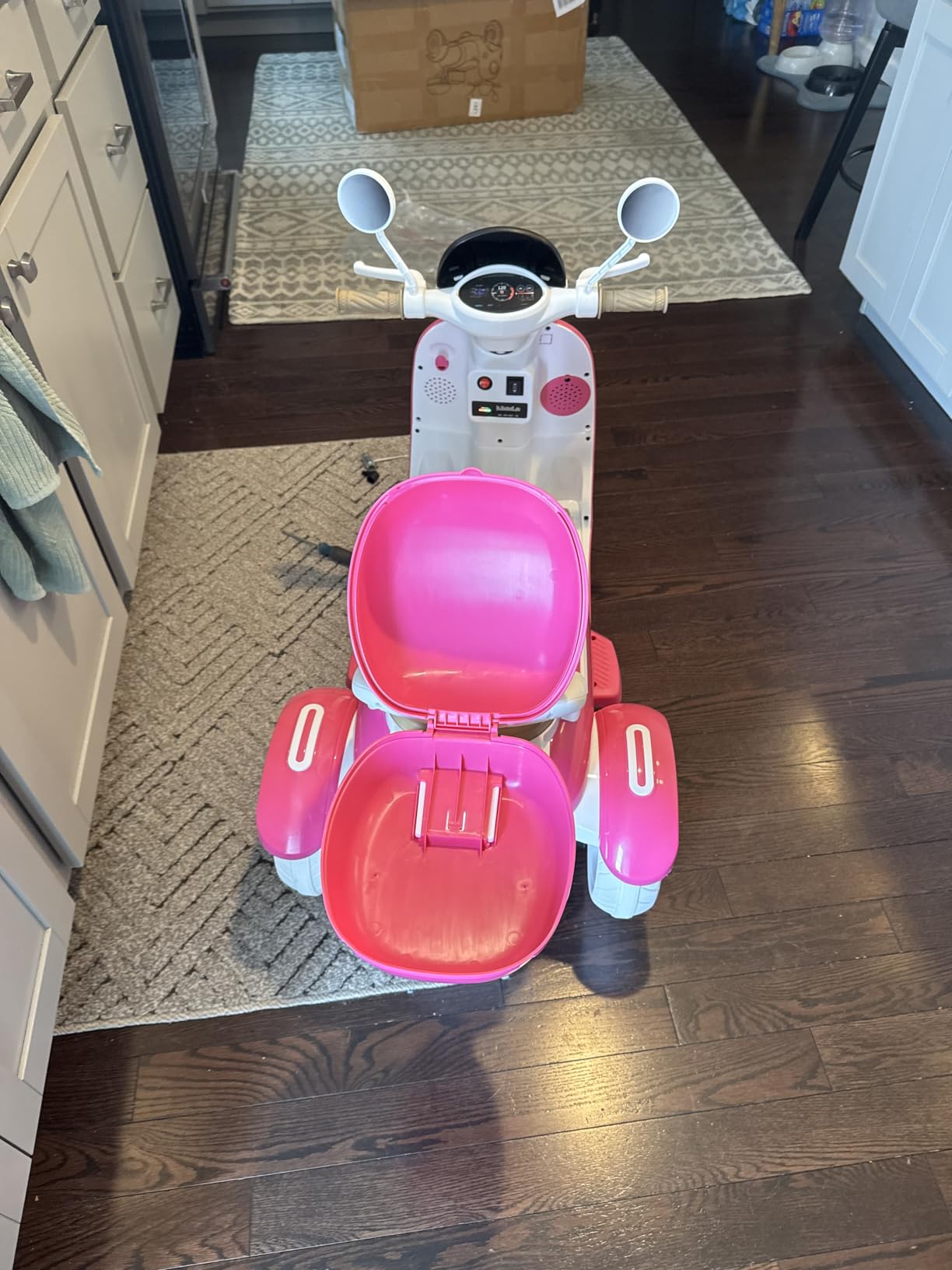 HEIMILI 12V 2-Seater Ride on Motorcycle for Kids, Dual-Motor Electric Scooter, Ages 3-6 customer photo 1
