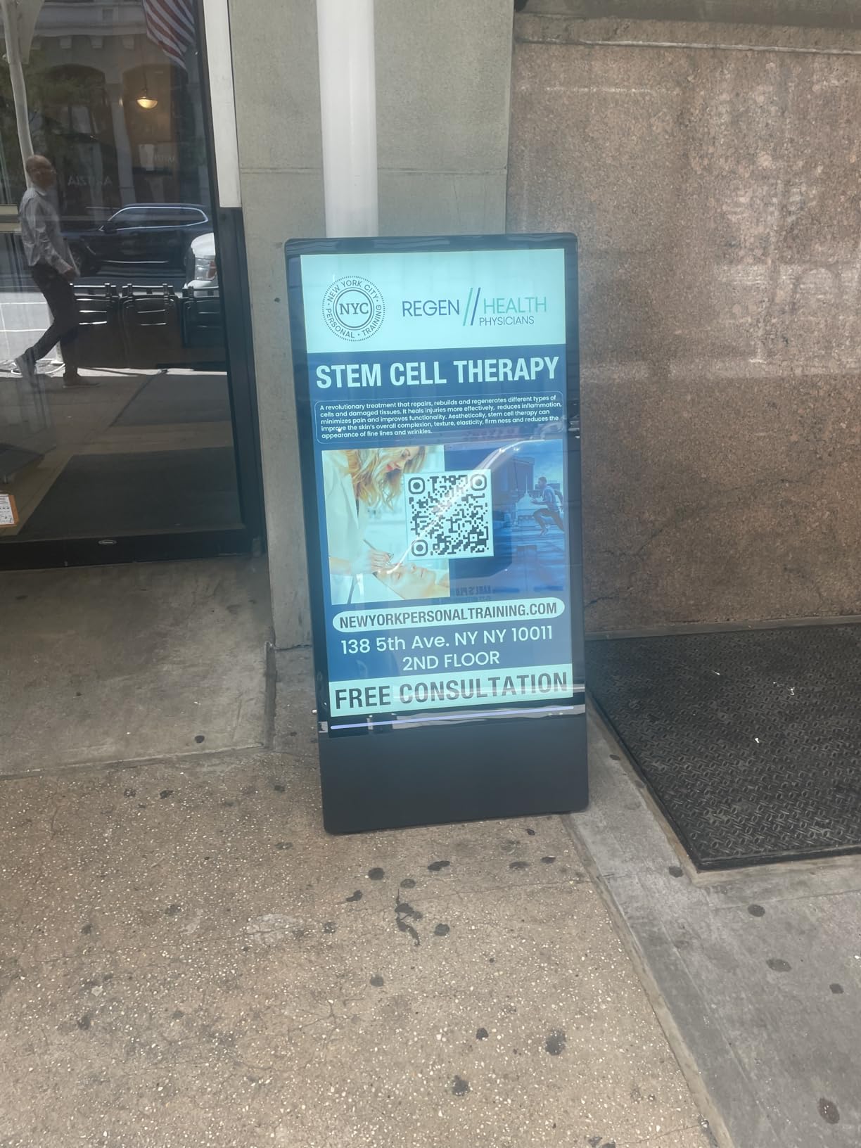 43 inch Outdoor Mobile Digital Signage Display, LCD IP65 Waterproof Advertising Display Kiosk with Rechargeable Battery, Brightness Auto-Adjustment and Impact Resistant Screen customer photo 1