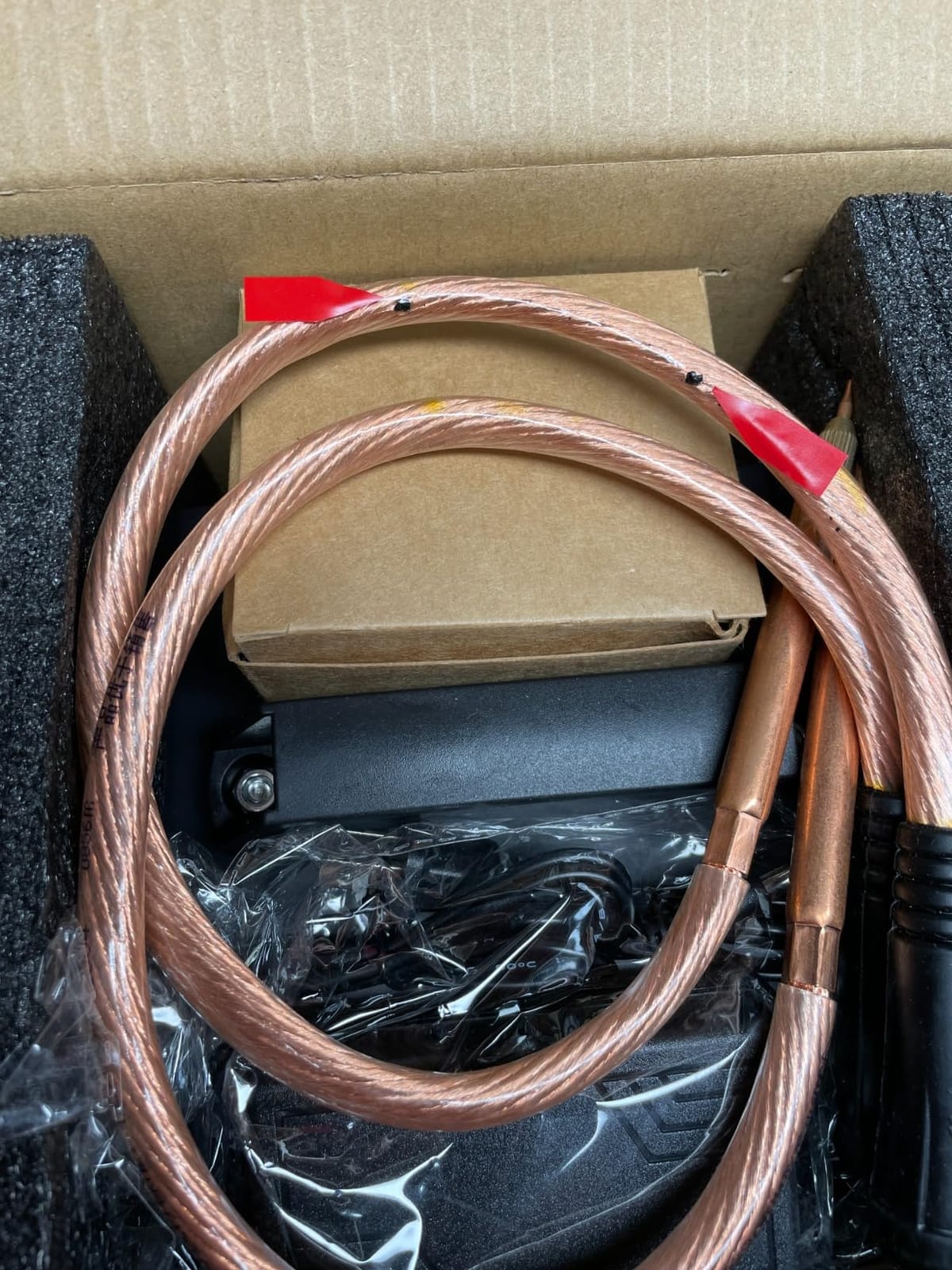 SEESII 10KW Capacitive Battery Spot Welder: 12V Power Supply Available, Spot Welding Machine with Low Internal Resistance, Overvoltage Protection, for Battery Packs DIY & Repair customer photo 1