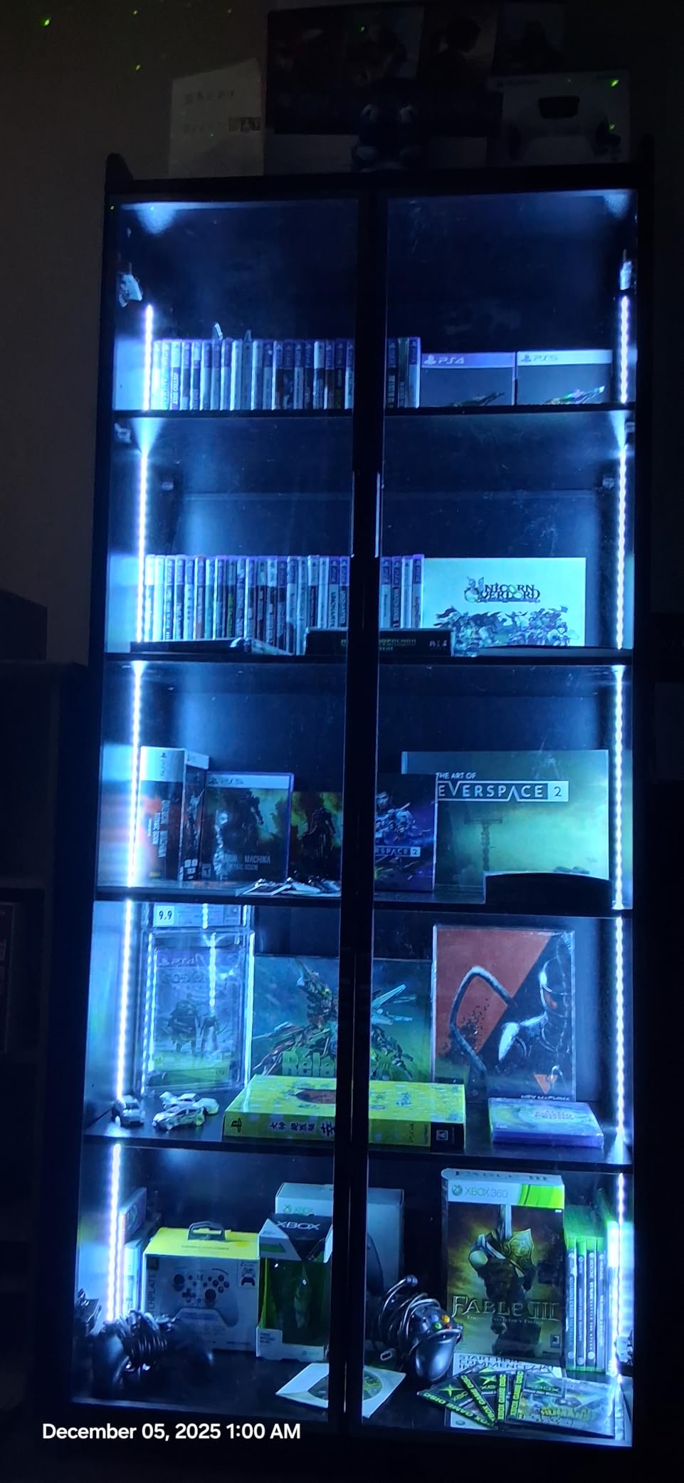 Dystler 5-Tier Display Cabinet with Glass Doors and Adjustable Shelves customer photo 2