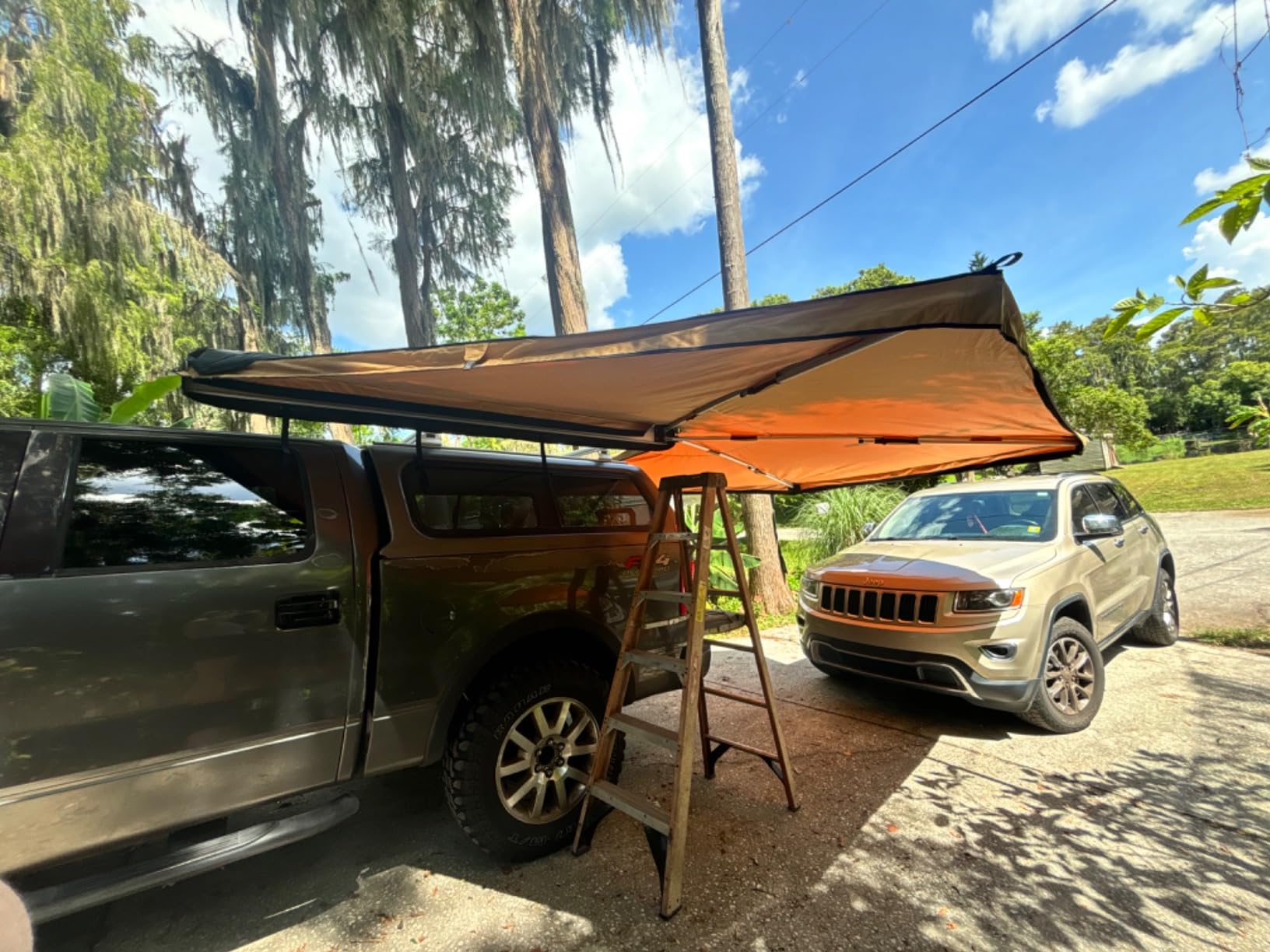 VEVOR 270 Degree Awning, 115 sq.ft Driver Side Vehicle Awning, UV50+ Waterproof Car Side Awnings with Carry Bag, All-Weather Overland Awnings Car Shelter for SUV Van Truck Camping customer photo 2