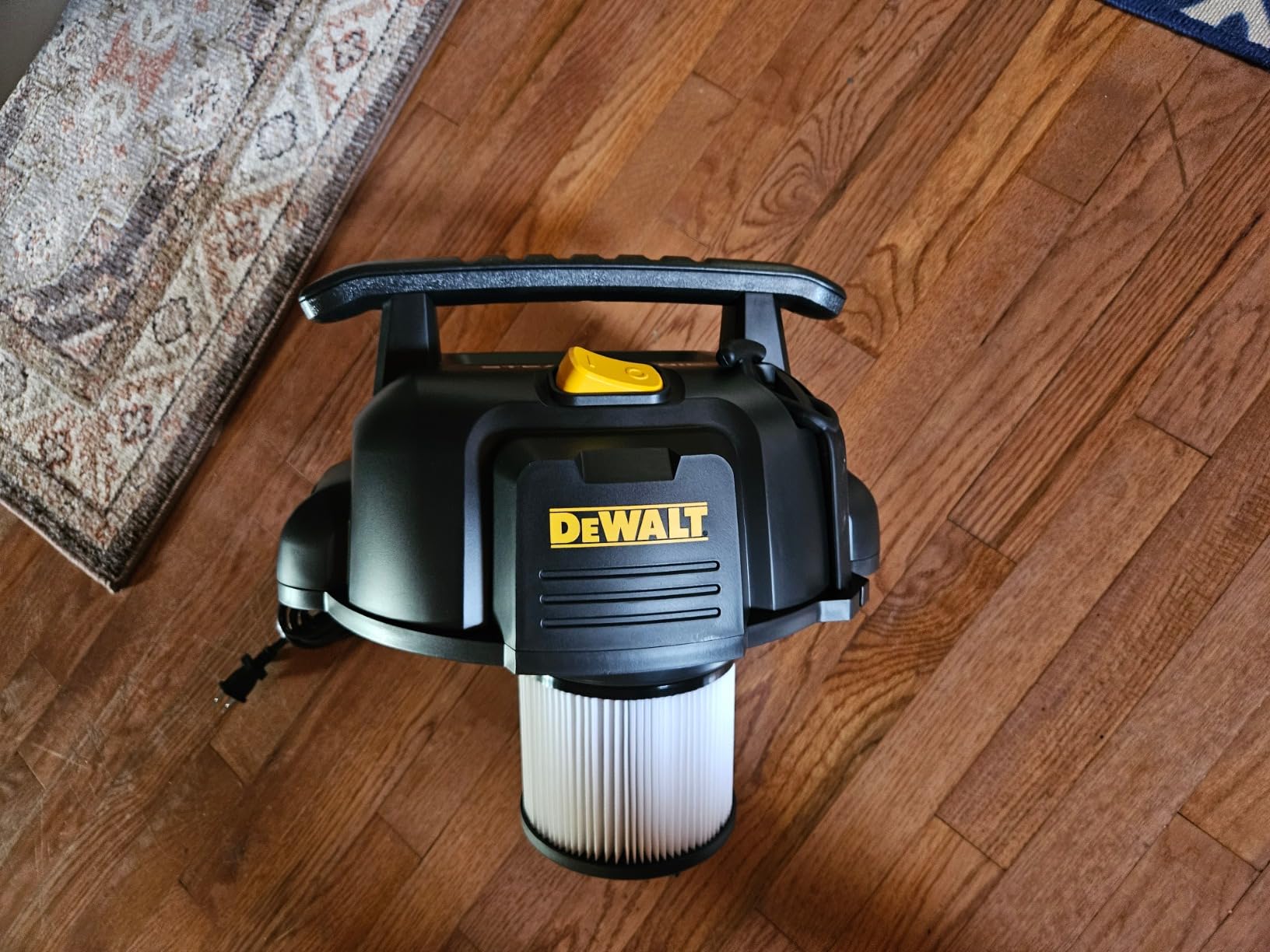 DEWALT STEALTHSONIC 5 Gallon Ultra Quiet Wet Dry Shop Vac DXV05P-QT customer photo 2