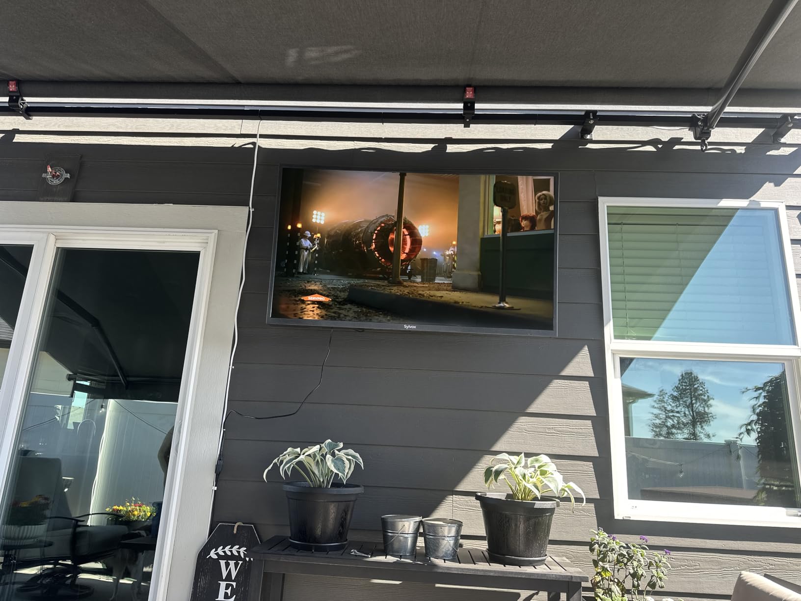 SYLVOX Outdoor TV, 55 inch 2000 nits Full Sun Outdoor TVs, Weatherproof TV customer photo 2