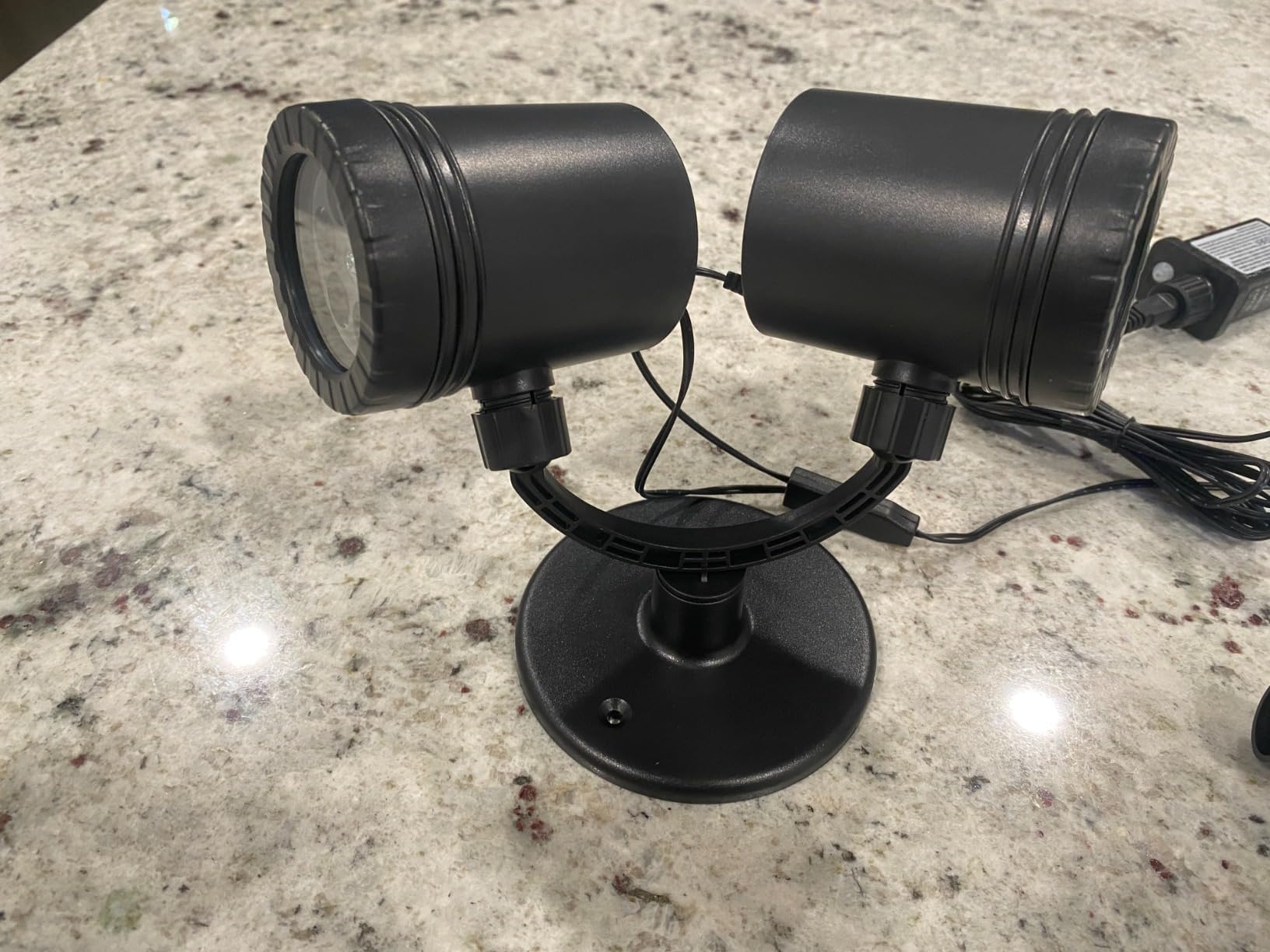 Toodour Halloween Projector Lights Outdoor, Double Head Dynamic Halloween Lights Projector with Timer, Waterproof Devil Face Indoor Outdoor Decorations Light for Home Window Wall Decor customer photo 1