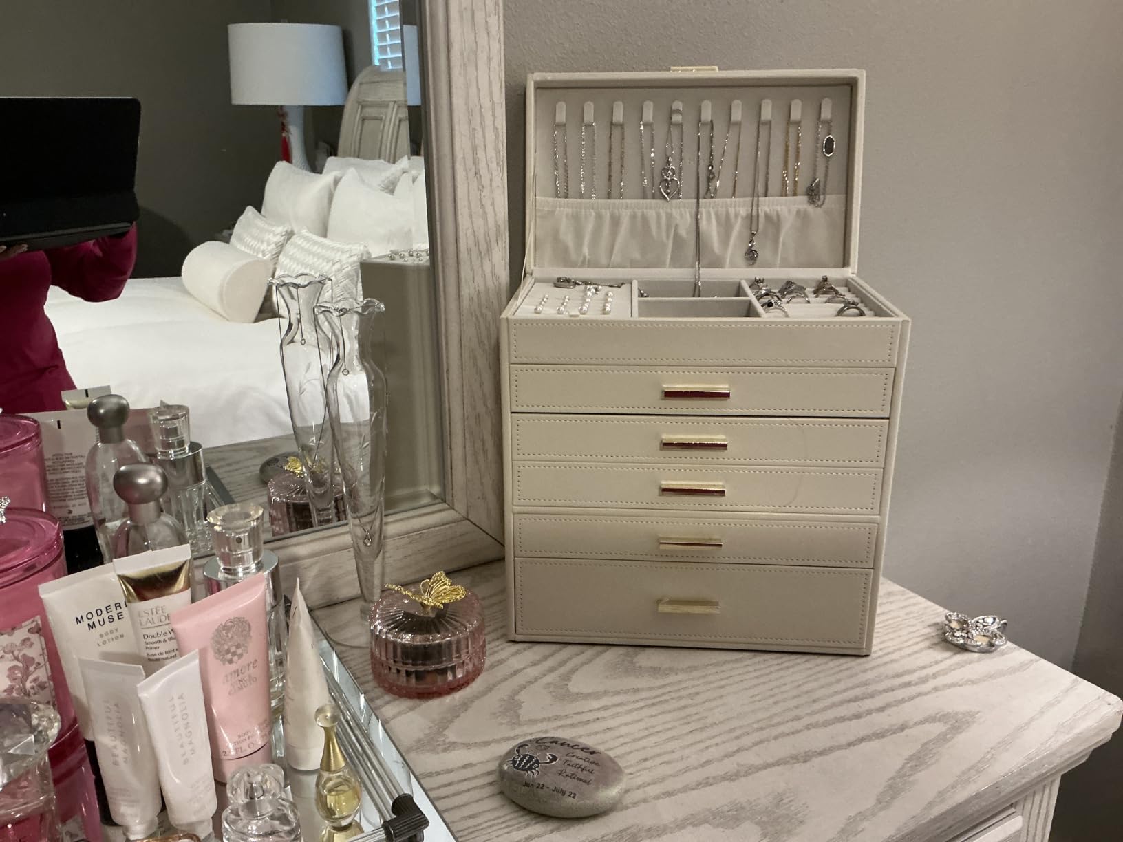 VLANDO Large Jewelry Box, 6 Layer Storage Organizer, Removable Dividers | Adjustable Dividers and Soft Velvet Lining for Bracelet, Rings, Watches and Necklaces customer photo 1
