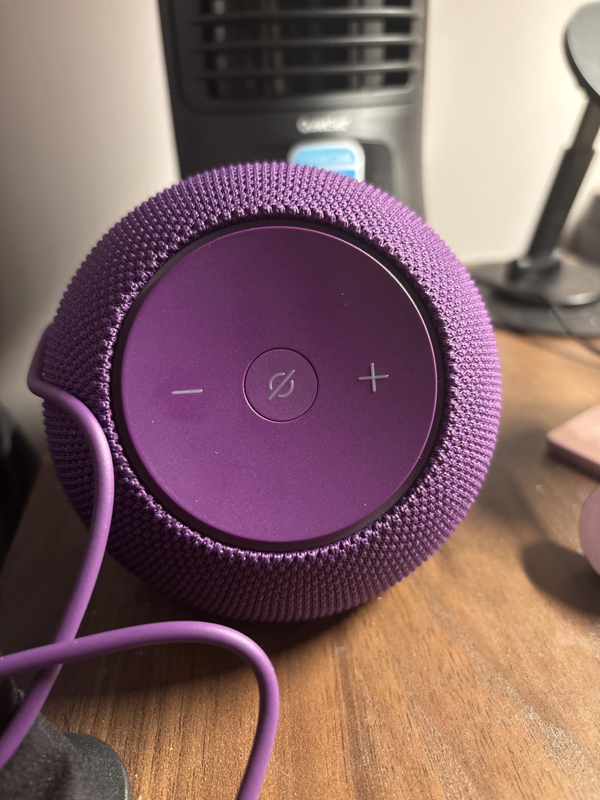 Amazon Echo Dot Max (newest model), Alexa speaker with room-filling sound and nearly 3x bass, Great for living rooms and medium-sized spaces, Designed for Alexa+, Graphite customer photo 2