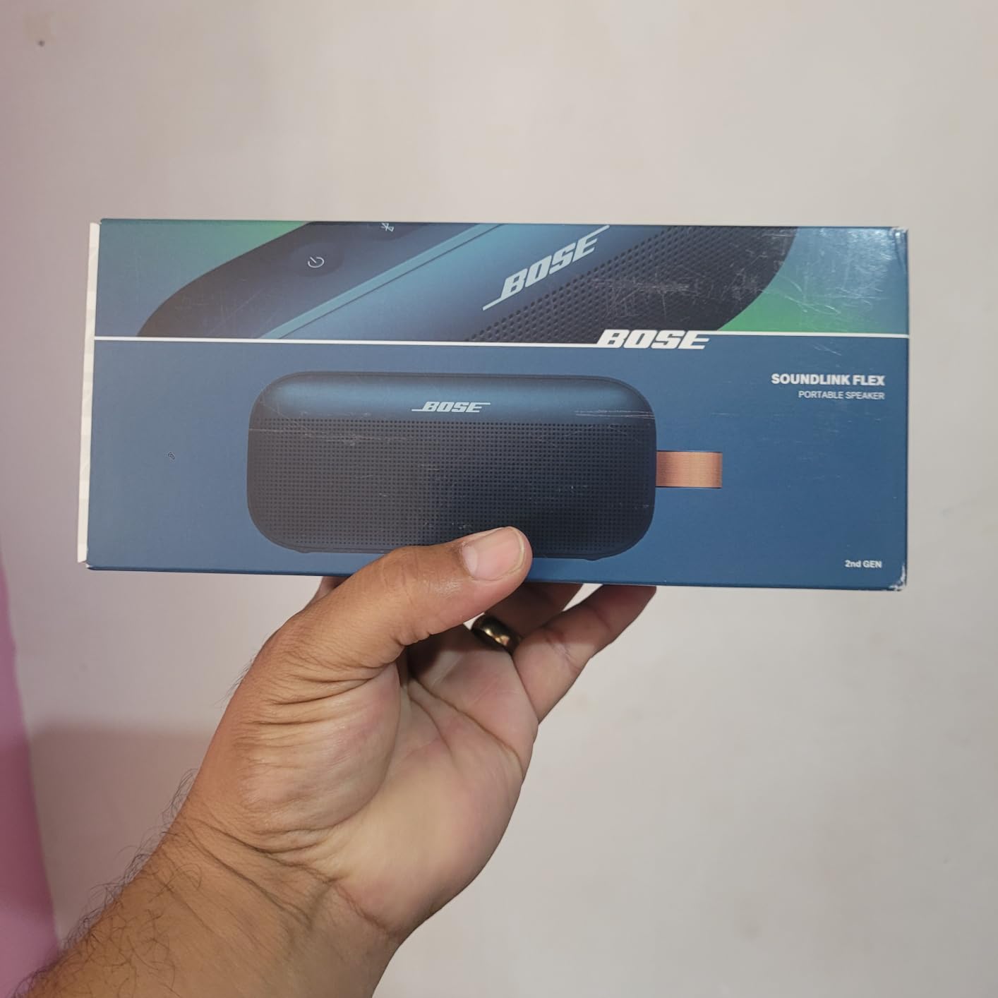 Bose SoundLink Flex Bluetooth Speaker (2nd Gen) - Portable Outdoor Speaker with Hi-Fi Audio, Waterproof and Dustproof, USB-C, Up to 12 Hours Battery Life, Black customer photo 2