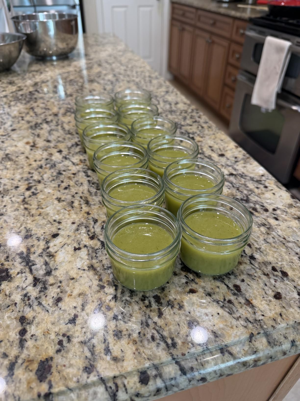 ComSaf 16 oz Wide Mouth Mason Jars, 4 Pack Pint Glass Jars with Lids customer photo 1
