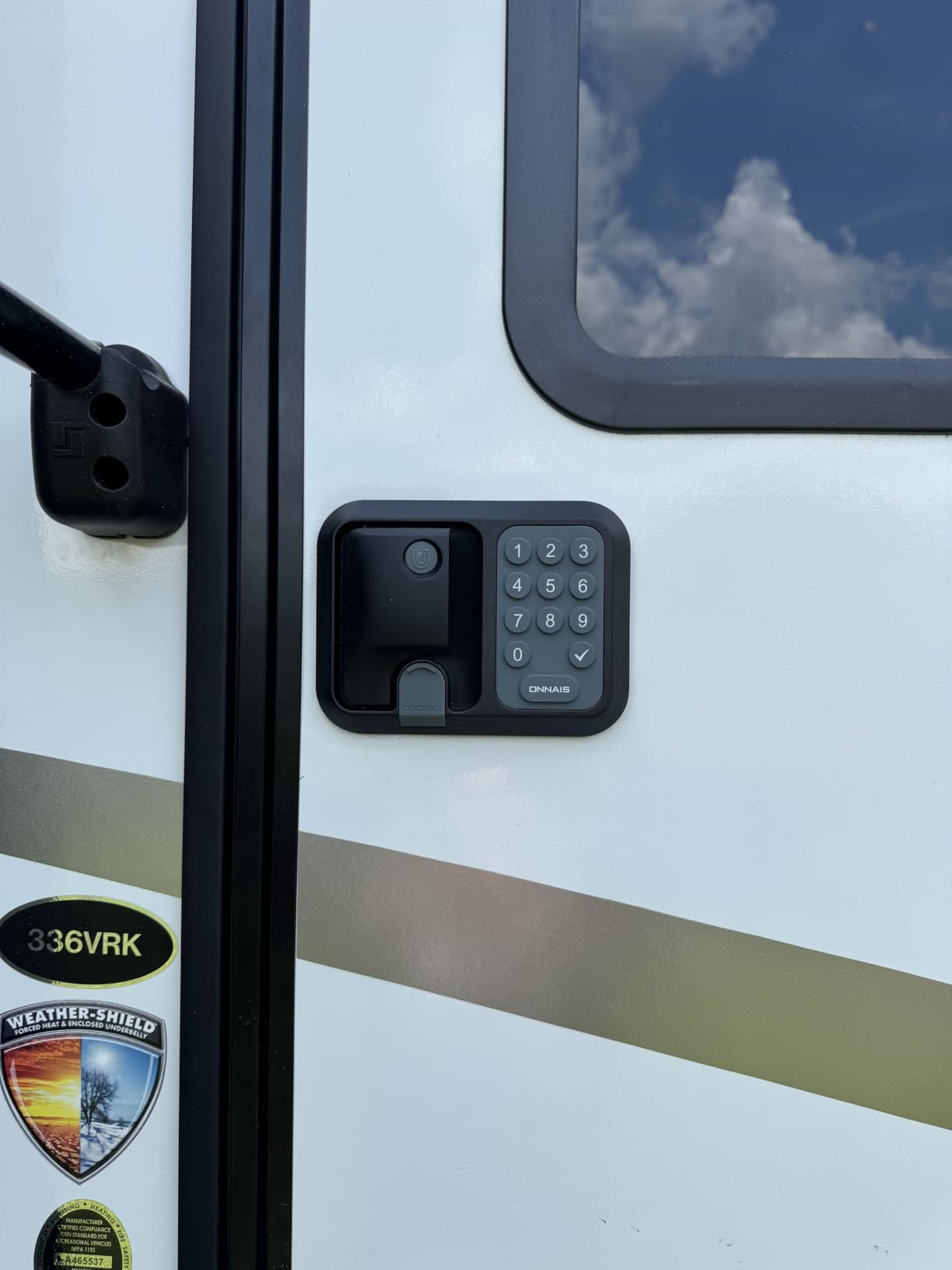 ONNAIS Keyless RV Door Lock with 0–9 Keypad & One-FOB Dual Lock Control customer photo 1