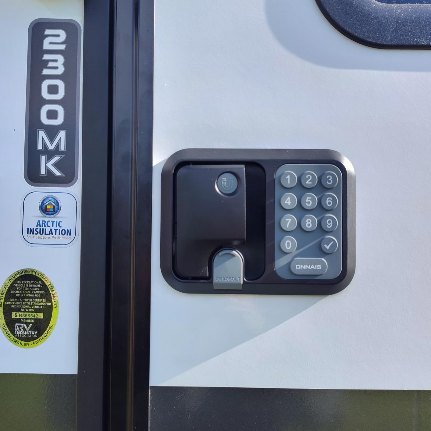 ONNAIS Keyless RV Door Lock with 0–9 Keypad & One-FOB Dual Lock Control customer photo 2