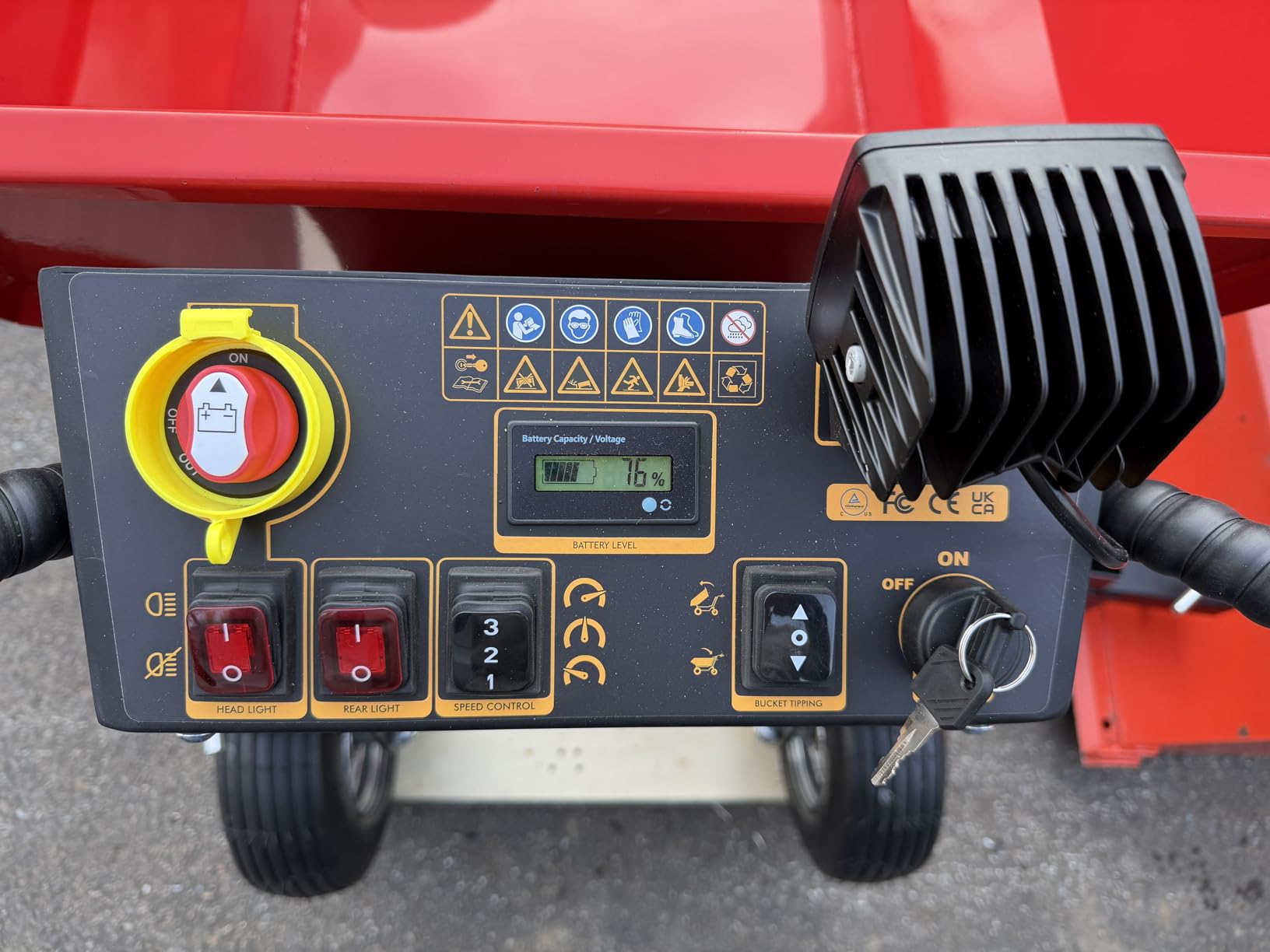 MechMaxx 1100Lb Loading 48V Battery Powered Wheel Barrow Electric Dumper Cart with 30W Light, Hydraulic Tipping, 1000W Brushless DC Motor, LED Display Screen, Model EH50 Red customer photo 2