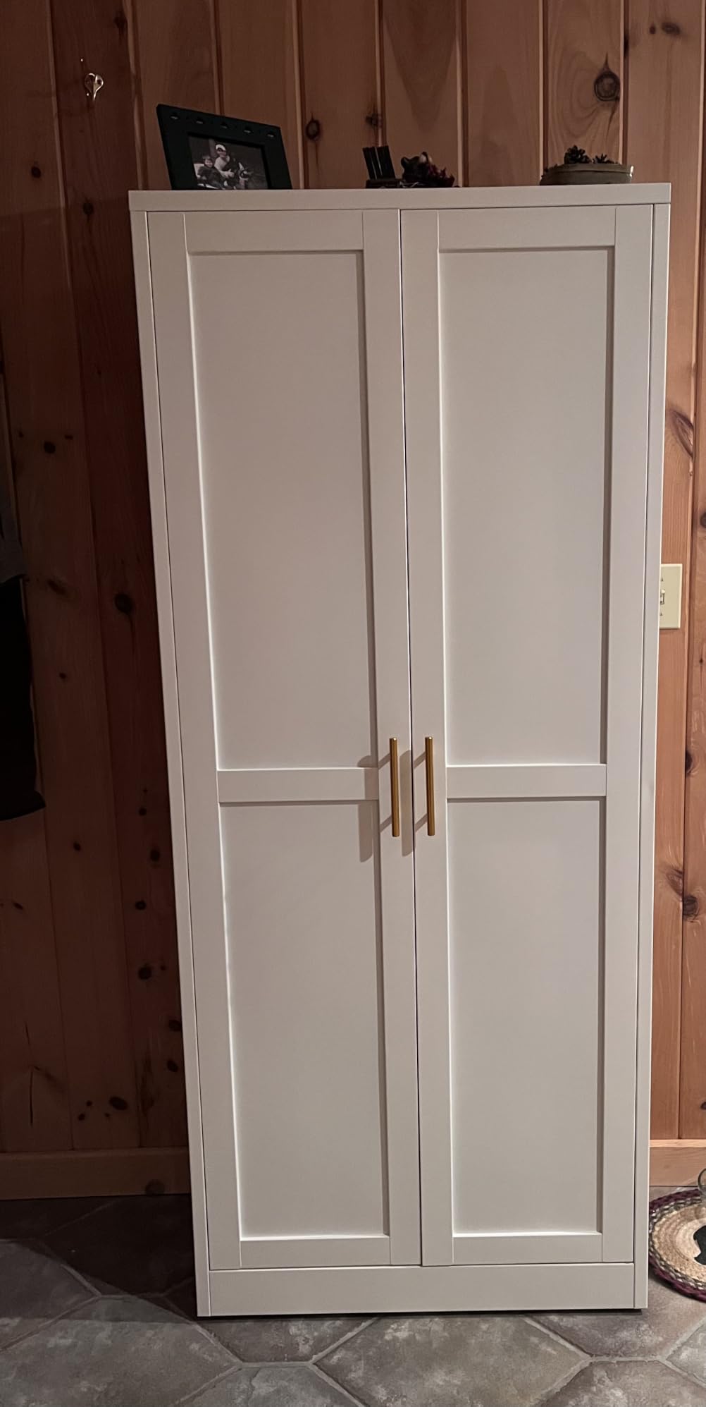 GAIOUS Metal Pantry Cabinet, Kitchen Pantry Storage Cabinets with 2 Doors and 3 Adjustable Shelves, White customer photo 1