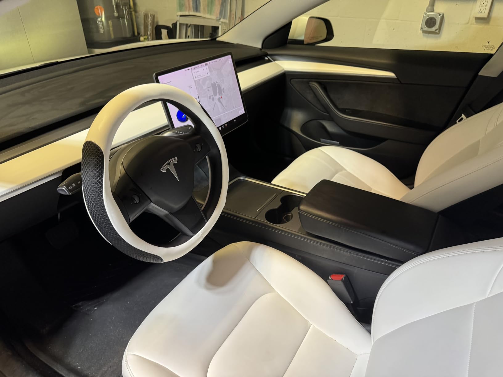 Uxcer Nappa Leather Steering Wheel Cover Compatible with Tesla Model 3/Y 2016-2025 2026 Juniper/Highland, Non-Slip Breathable Tesla Model 3/Y Steering Wheel Protector, White customer photo 1