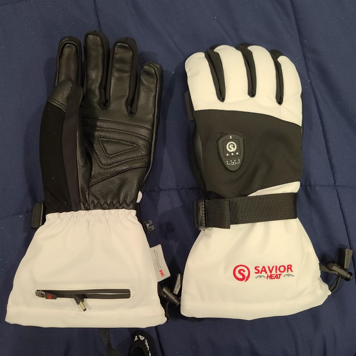 SAVIOR HEAT Heated Ski Gloves 2.0 for Men Women 7.4V 3000mAh Fast Charging Electric Rechargable Batteries 3M Thinsulate Waterproof Touchscreen Bluetooth App Snowboarding Ice Skating Gloves customer photo 2