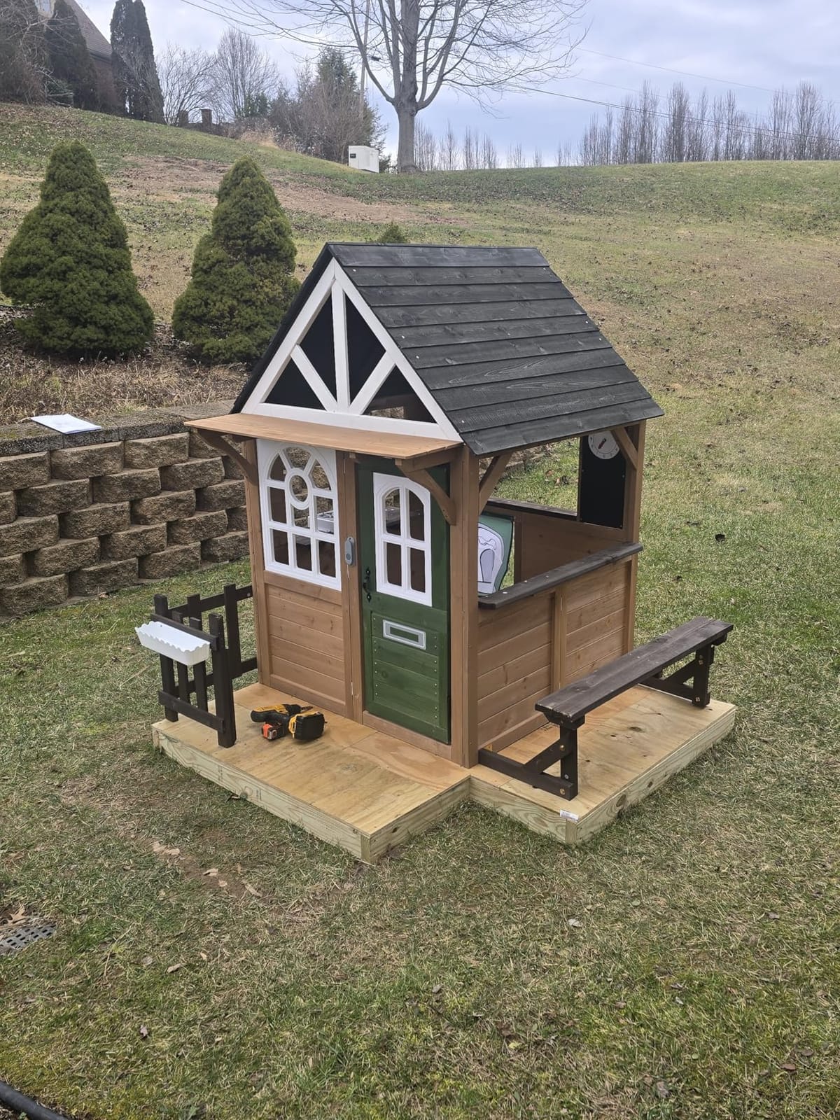 Kids Outdoor Playhouse,Cedar Gray Wooden Play House for Kids Ages 3-8, with Play Kitchen, Interactive Doorbell, Toy Phone, Sink, Flowerpot customer photo 2