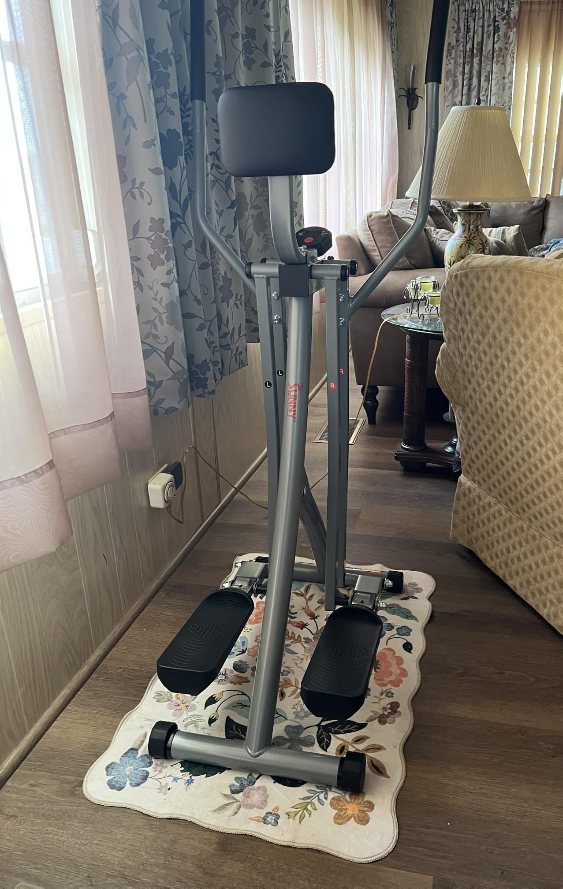 Sunny Health & Fitness Smart Air Walk Elliptical Glider Sprinter Trainer customer photo 2