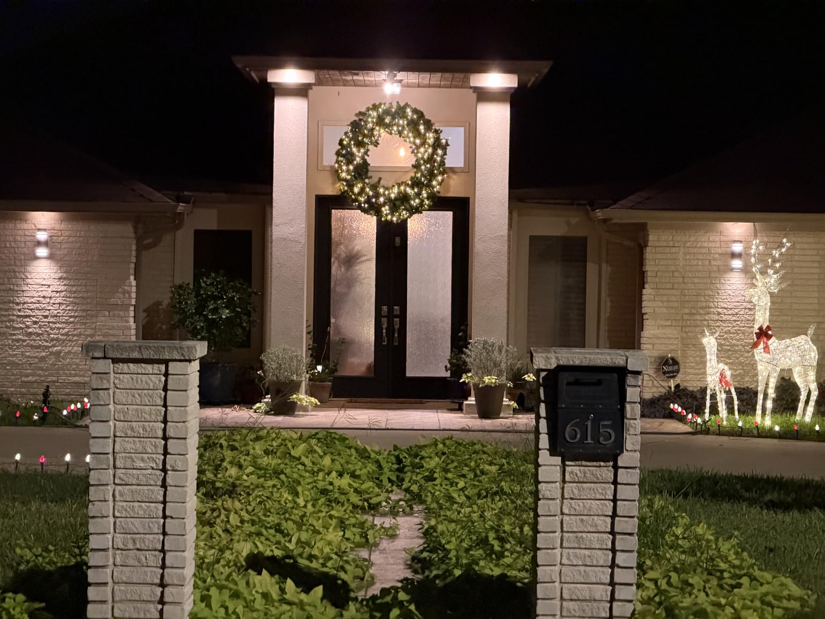 Best Choice Products 36in Large Artificial Pre-Lit Fir Christmas Wreath Holiday Accent Decoration w/ 150 LED Lights, 300 PVC Tips customer photo 1