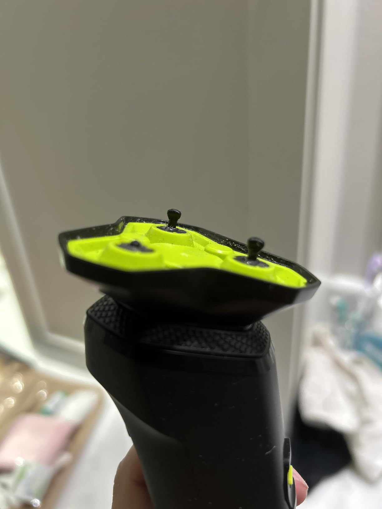 Electric Razor for Men with Magnetic Detachable Head customer photo 2