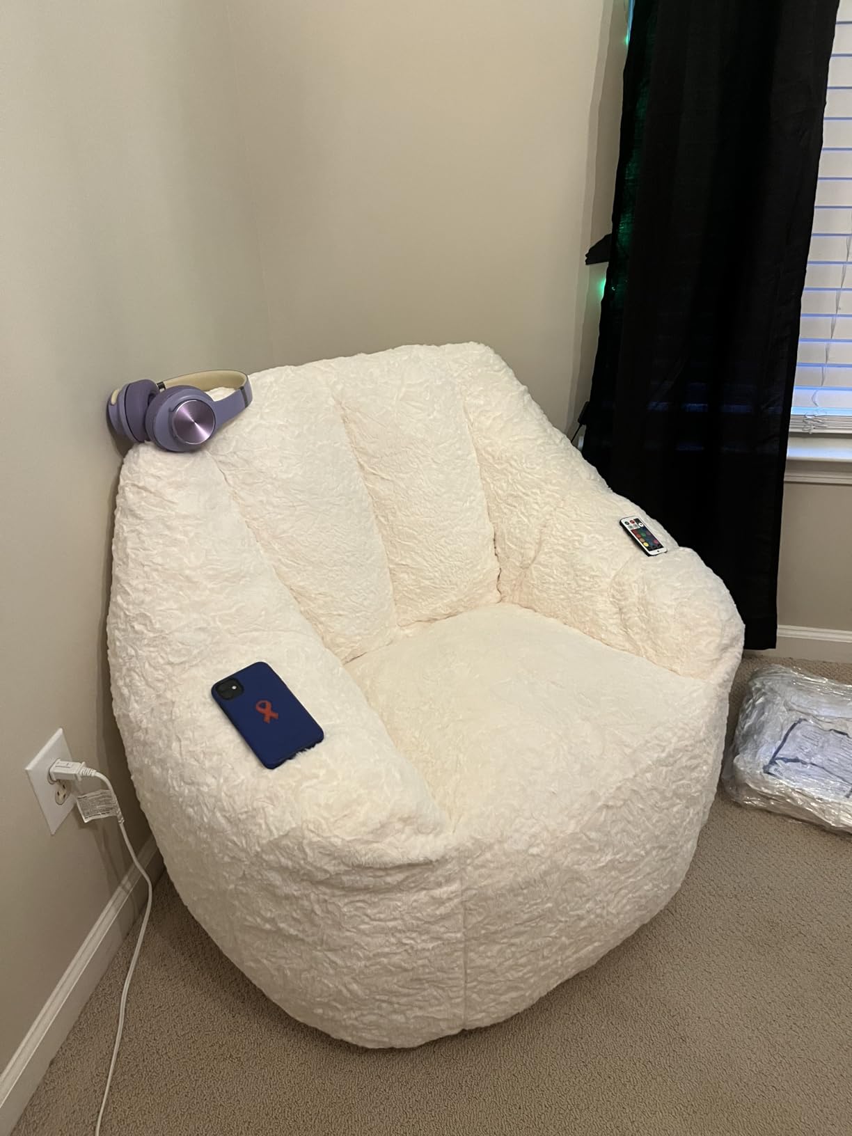MAXYOYO Bean Bag Chair, Comfy Bean Bag Sofa with Back Support | Faux Fur Bean Bag Chair for Adults and Kids, Stuffed Floor Sofa for Living Room, Bedroom, Apartment, Beige customer photo 2