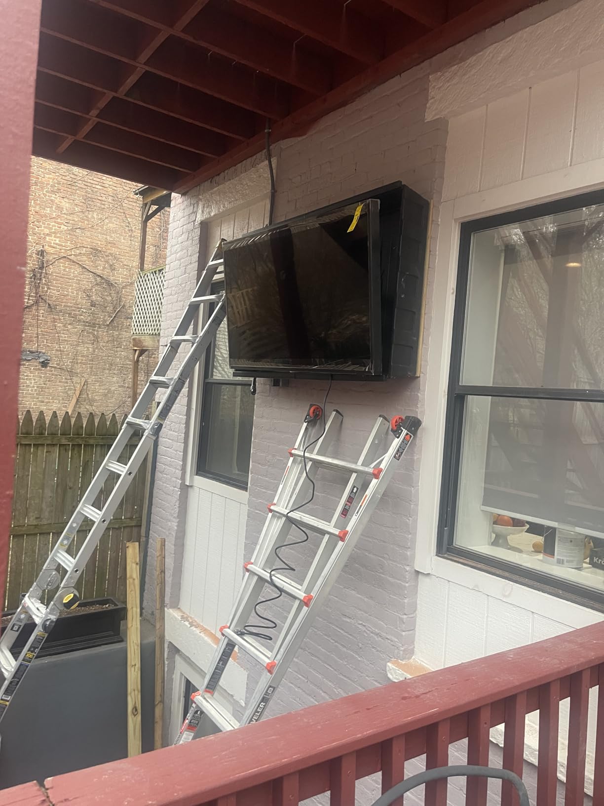 Samsung 65-Inch Class Neo QLED 4K The Terrace Partial Sun, Quantum HDR+, Dolby Atmos, Wide Viewing Angle, Weather Resistant, Anti-Glare Outdoor Smart TV w/Alexa Built-in, (QN65LST7DAFXZA, 2024 Model) customer photo 1