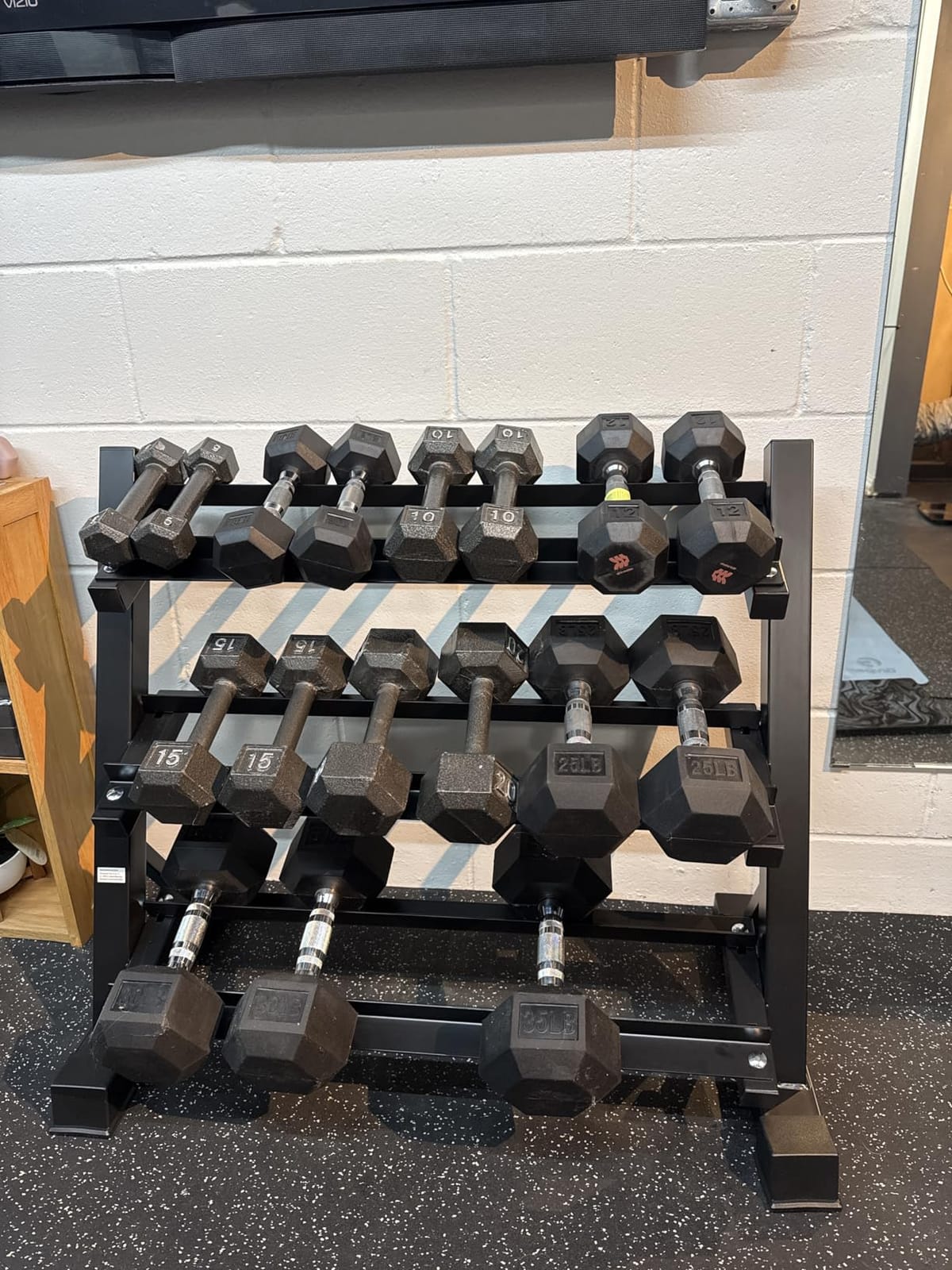 Amazon Basics 3-Tier Adjustable Dumbbell Weight Rack, Sturdy Steel Stand Only, Black customer photo 2