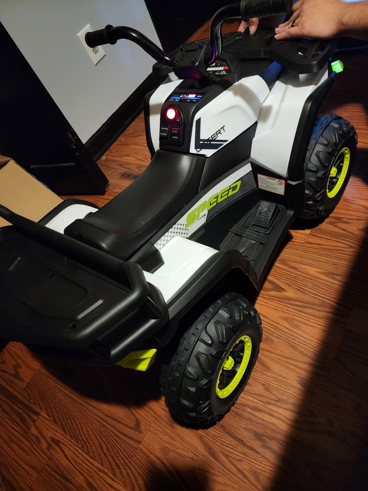 Qaba 12V Kids ATV 4 Wheeler Quad 3.7Mph for Boys Girls Aged 3-5 Years Pink customer photo 1