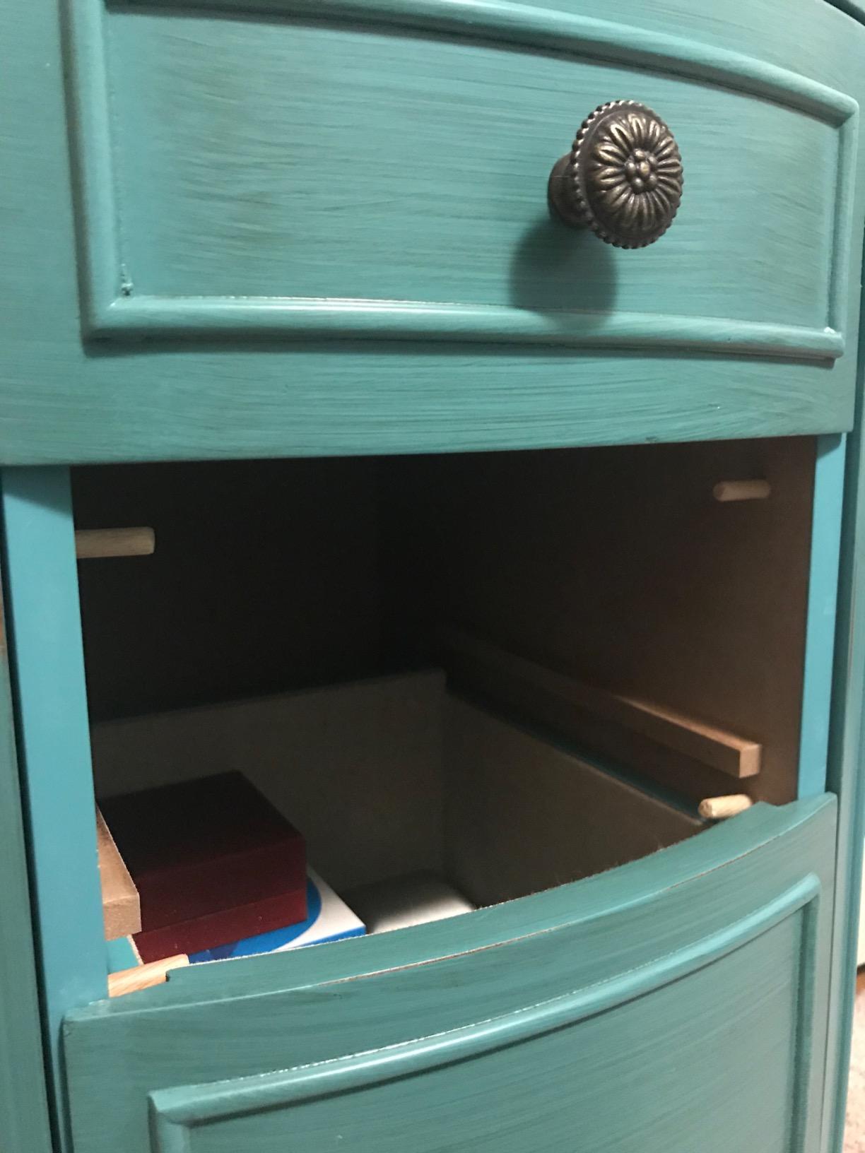 Hives and Honey Bailey Oval Standing Jewelry Armoire Cabinet, Jewelry Storage Organizer with Mirror Lid, Side Doors, 7 Drawers, Jewelry Chest, Jewelry Box for Necklaces, Earrings, Bracelets, Ivory customer photo 2