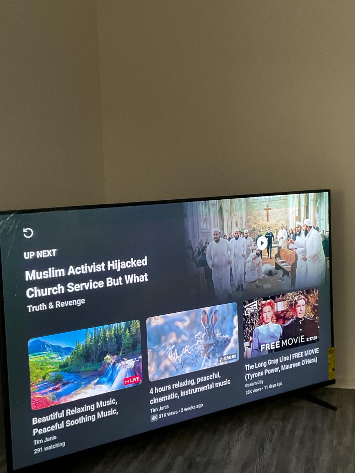 Roku 75-Inch Pro Series Smart TV - 4K QLED Mini-LED TV - RokuTV customer photo 2