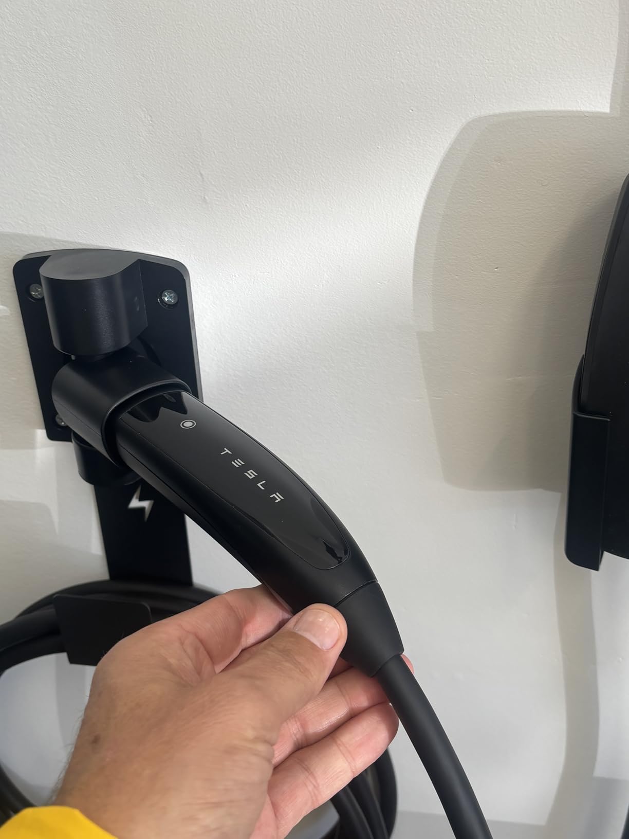 FOCSPROD EV Charger Holder, with 180 Degree Rotation Nozzle Dock, Metal J-Hook for SAE J1772 Charger Holder Organizer Wall-Mount customer photo 1