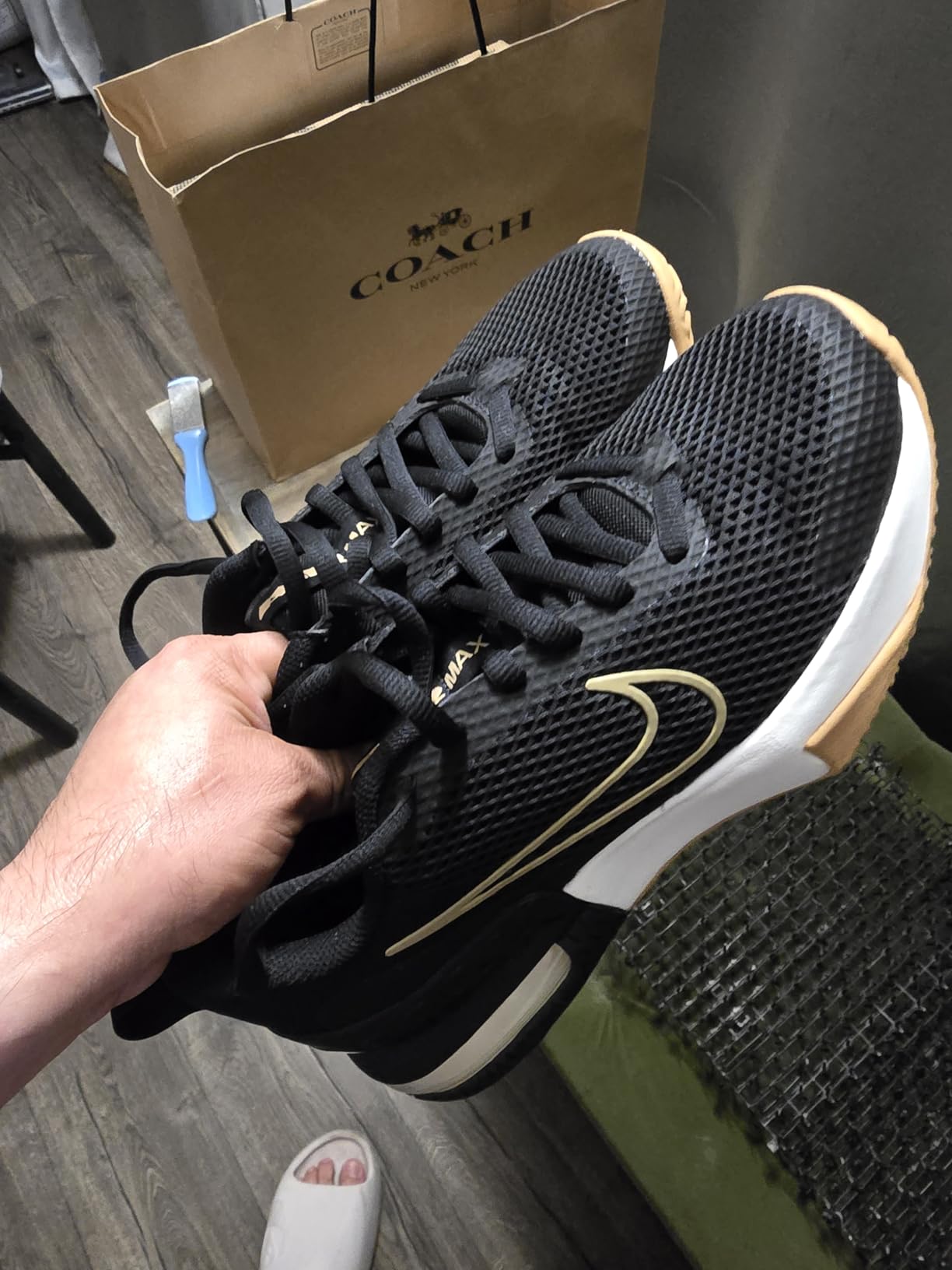Nike Men's Air Max Alpha Trainer 6 Cross-Training Shoes customer photo 2