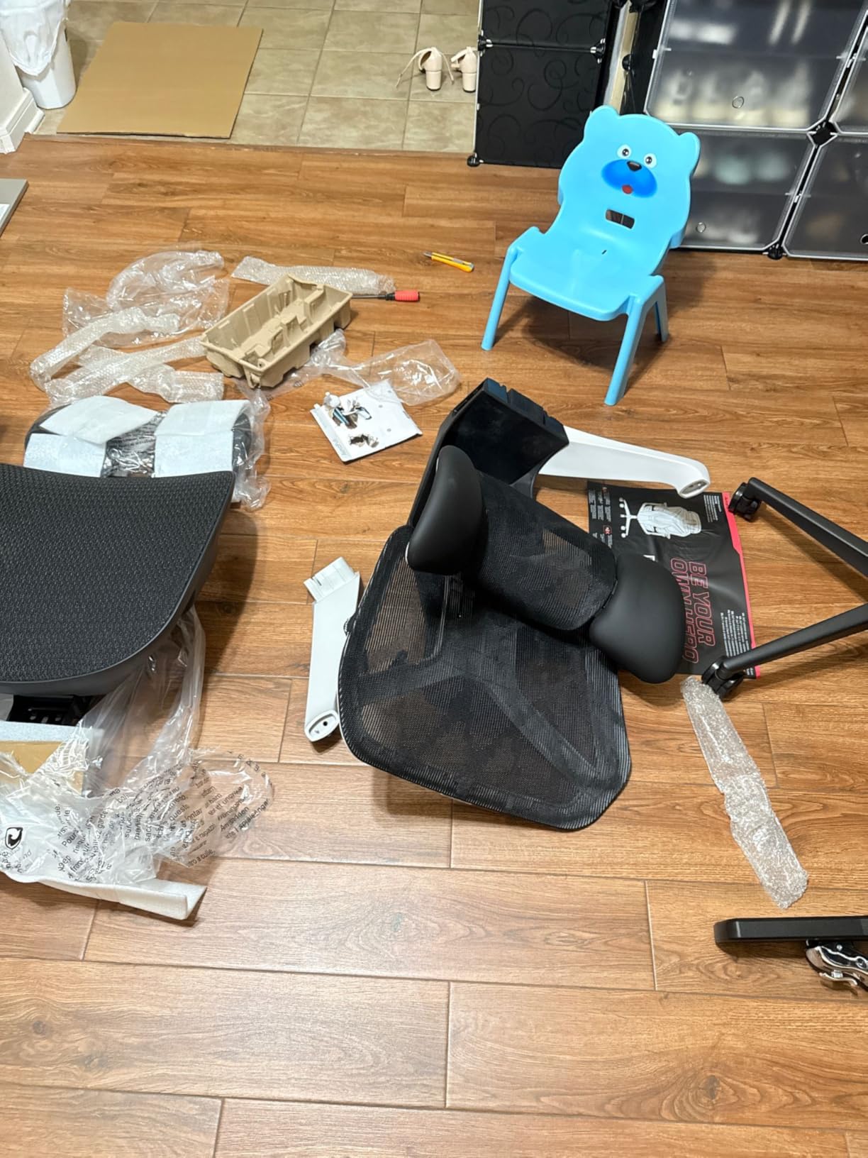 AutoFull G7 Gaming Chair - 3-Zone Lumbar, 22-Point Adjustment, Breathable Mesh, Custom Backplate, 720° Armrests, BIFMA Certified Ergonomic, 140° Recline, IGR Certified, Niko Endorsed - White customer photo 1