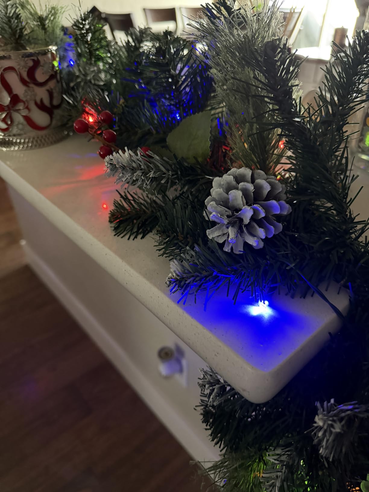 SHareconn 2Pcs 9FT Prelit Artificial Christmas Garland with Color Changing Lights and Timer by Batteries Operated for Mantle Table Stairs Fireplace Xmas Decoration, Holiday Indoor Outdoor, 9 FT, Snow customer photo 2