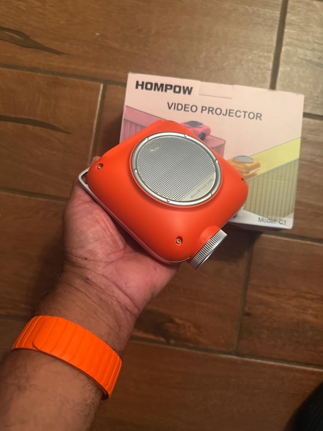 HOMPOW Mini Projector, 1080P Supported Portable Bluetooth projector customer photo 1