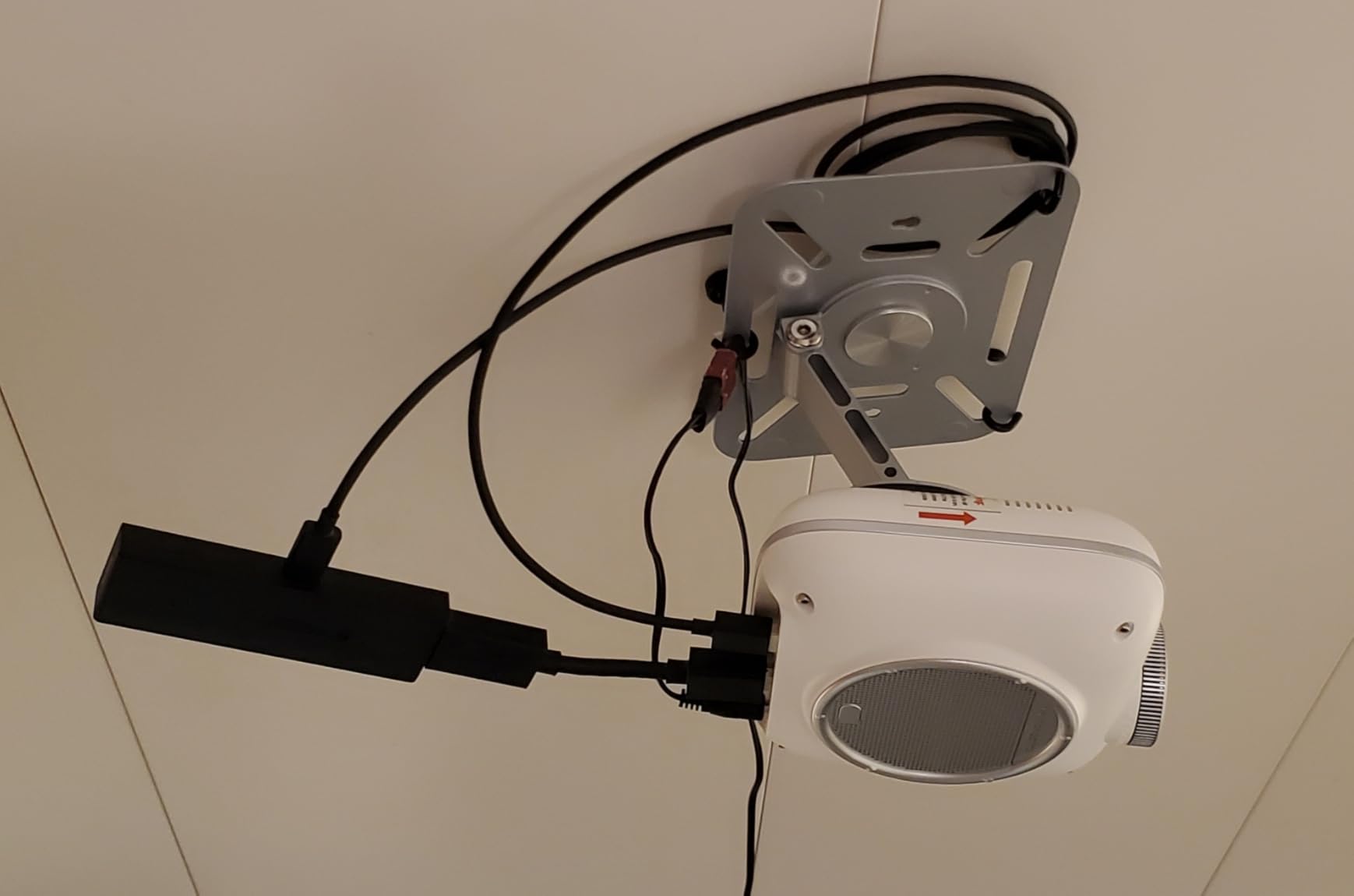 HOMPOW Mini Projector, 1080P Supported Portable Bluetooth projector customer photo 2