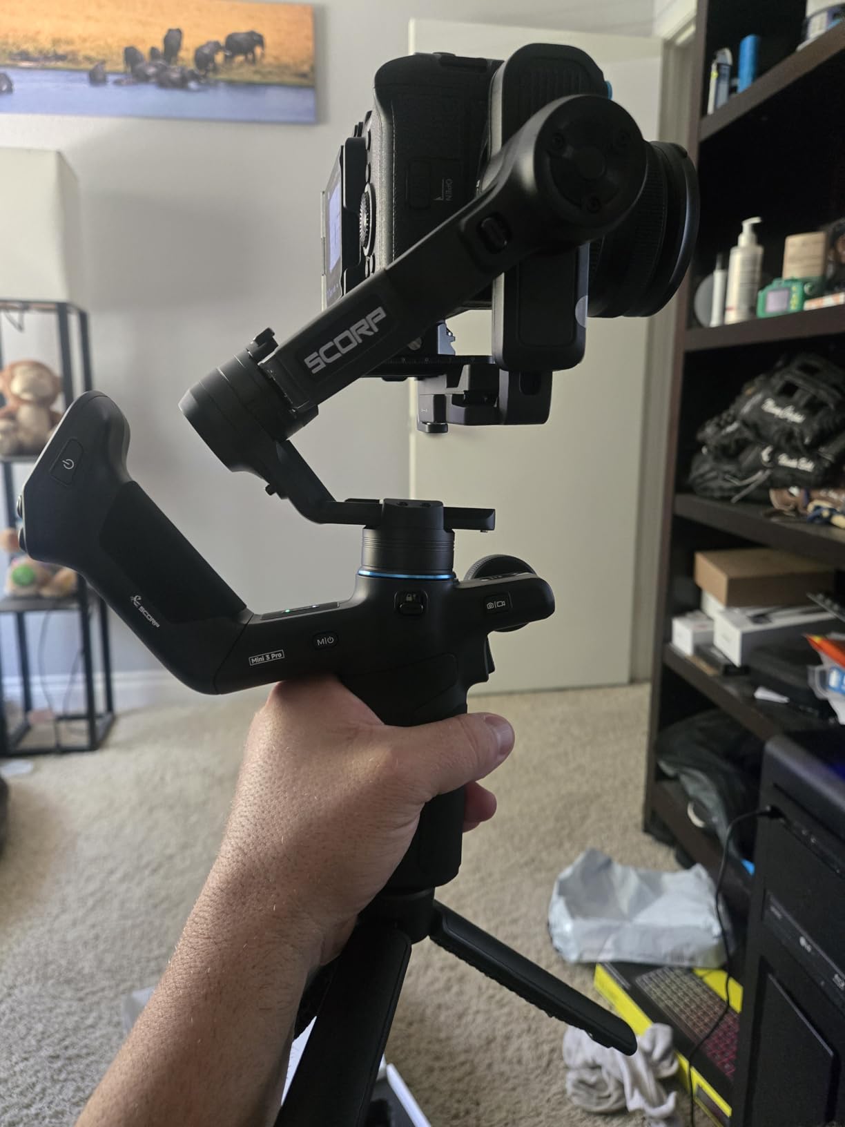FeiyuTech SCORP Mini-3-Pro Gimbal Stabilizer for Camera Mirrorless/Compact/Action Cameras, Smartphone, 18m AI Tracking, Detachable Remote Handle, 4.4lbs Payload, 3-axis Gimbal for Canon Sony Nikon customer photo 1