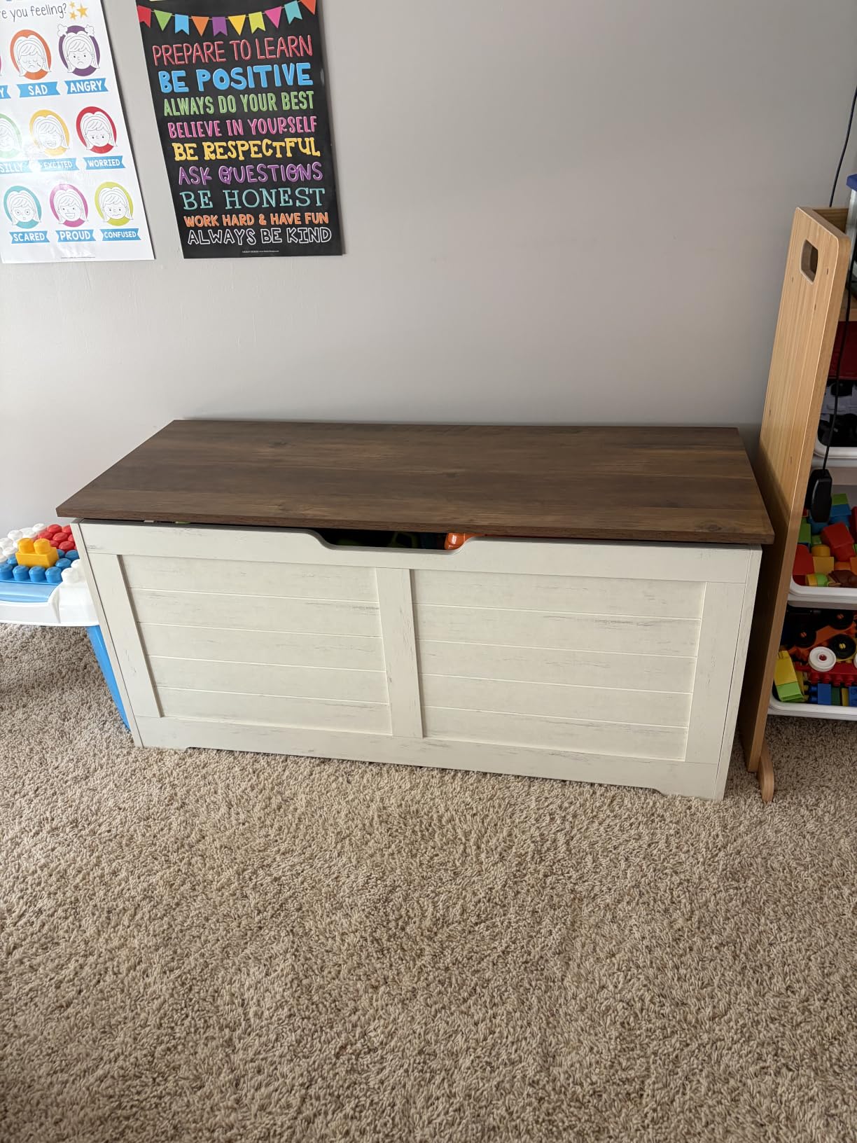 VASAGLE Storage Chest, 39.4 Inches Width Bench with 2 Safety Hinges | Farmhouse Style, for Entryway, Bedroom, Living Room, Rustic White and Honey Brown, SOFIE Collection ULSB061WJ01 customer photo 2