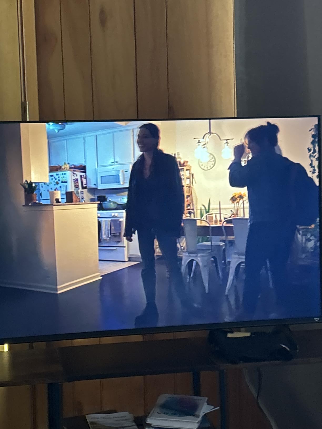 Hisense 40-Inch Class QD4 Series Hi-QLED FHD Smart Fire TV (40QD4QF) - Quantum Dot Color, DTS Virtual: X, Alexa Built in, Slim Bezel Design customer photo 2