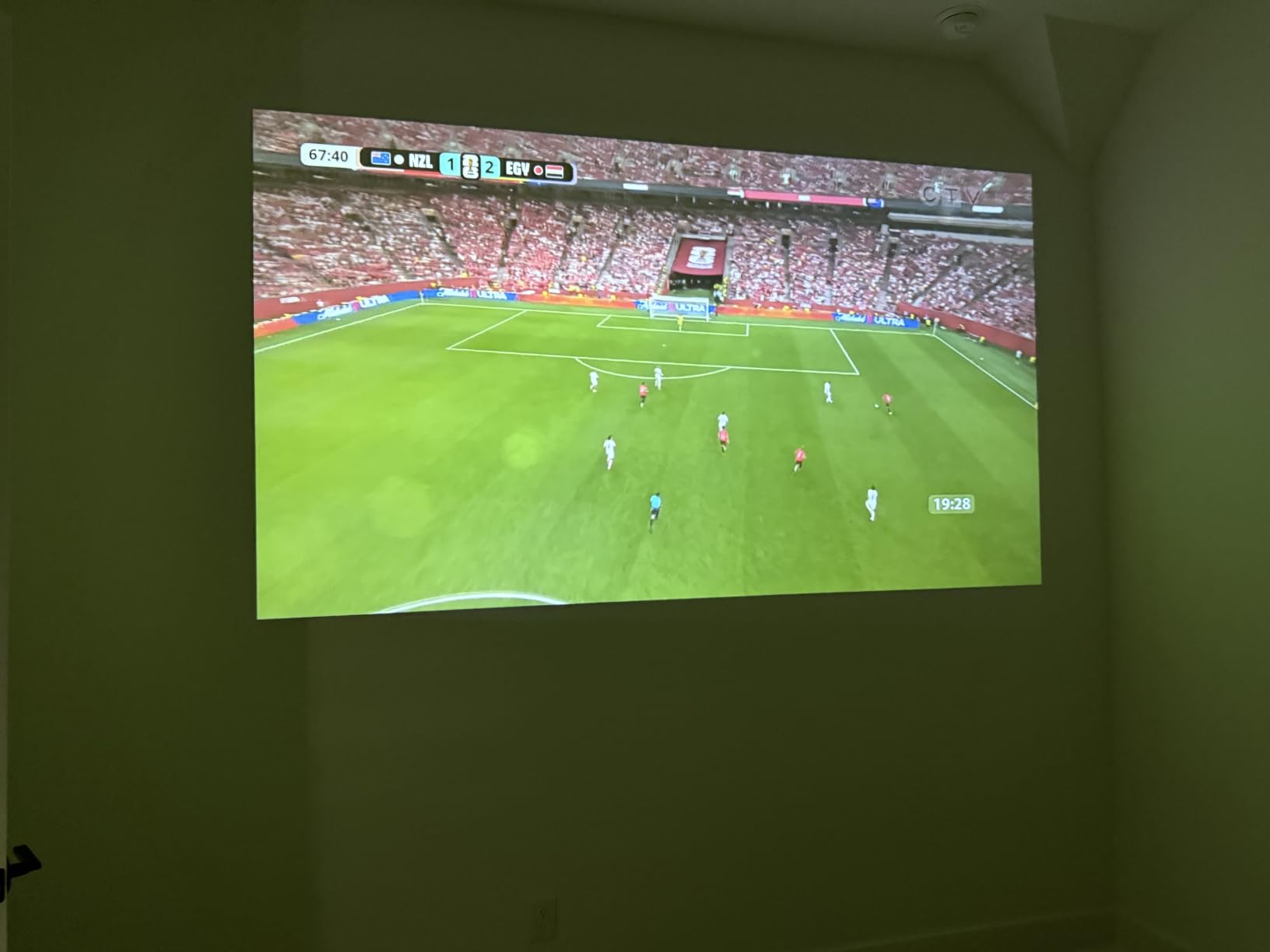 [Officially-Licensed App & Auto Focus]White Smart Mini Projector with WiFi and Bluetooth, XuanPad 4K Support Movie Projector, Portable Native 1080P Outdoor Projector with 360° Stand customer photo 2