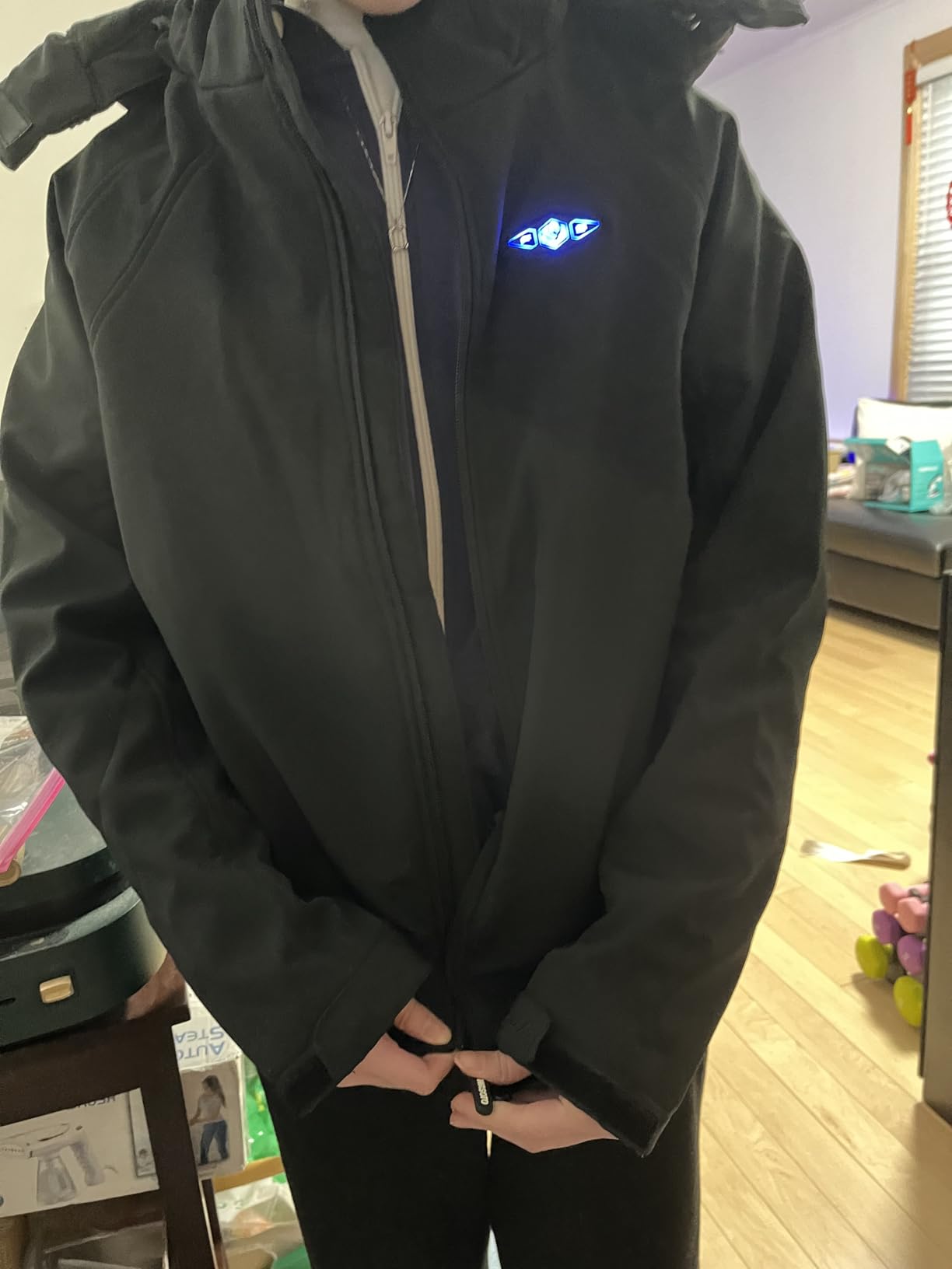 WASOTO Heated Jackets for Women 18400 mAh Battery Pack Water-Resistant Slim Fit with Detachable Hood Softshell Jackets customer photo 1