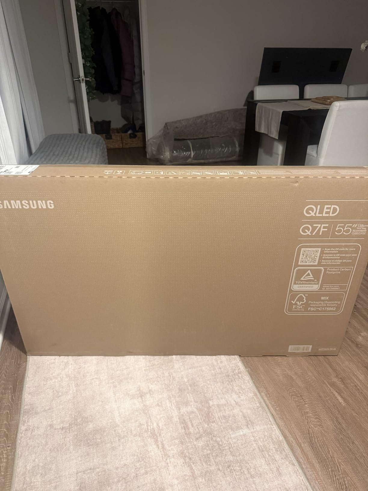Samsung 98-Inch Class QLED Q7F Series Samsung Vision AI Smart TV (2025 Model, 98Q7F) Quantum HDR, Object Tracking Sound Lite, Q4 AI Gen1 Processor, 4K upscaling, Gaming Hub w/Alexa Built-in customer photo 2
