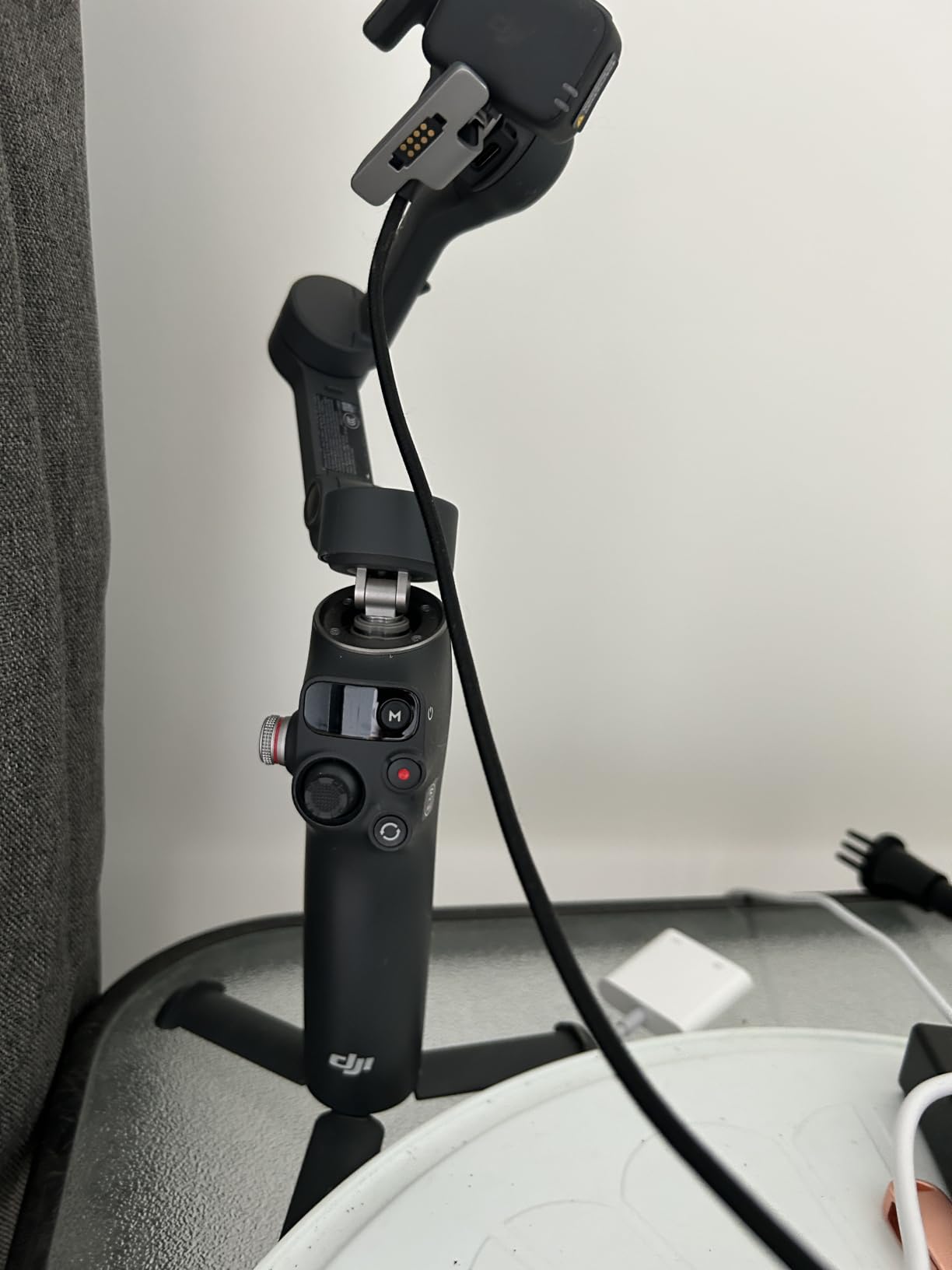DJI Osmo Mobile 8 Gimbal Stabilizer for Phone, 3-Axis Stabilization | AI Native Tracking with Audio & Lighting, 360 Pan Rotation, Built-in Extension Rod & Tripod, 10h Battery, Extension Rod customer photo 2