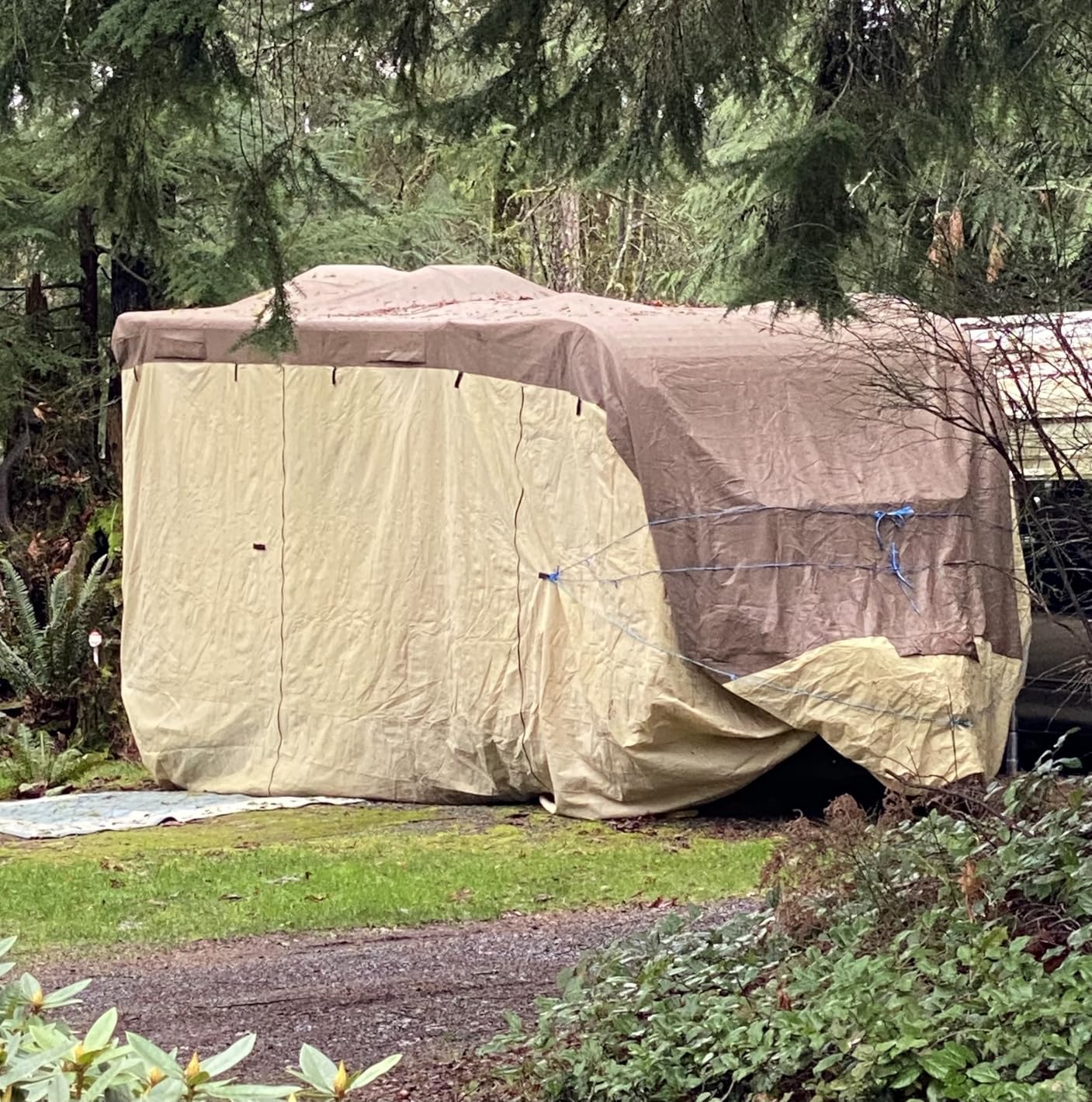 Umbrauto 5th Wheel RV Cover 40' ~ 44', Upgraded 9-Layers Top Waterproof & Windproof Fifth Wheel Camper Cover, Toy Hauler Travel Trailer Covers for Winter Snow with Tongue Jack Cover, Gutter Cover customer photo 1