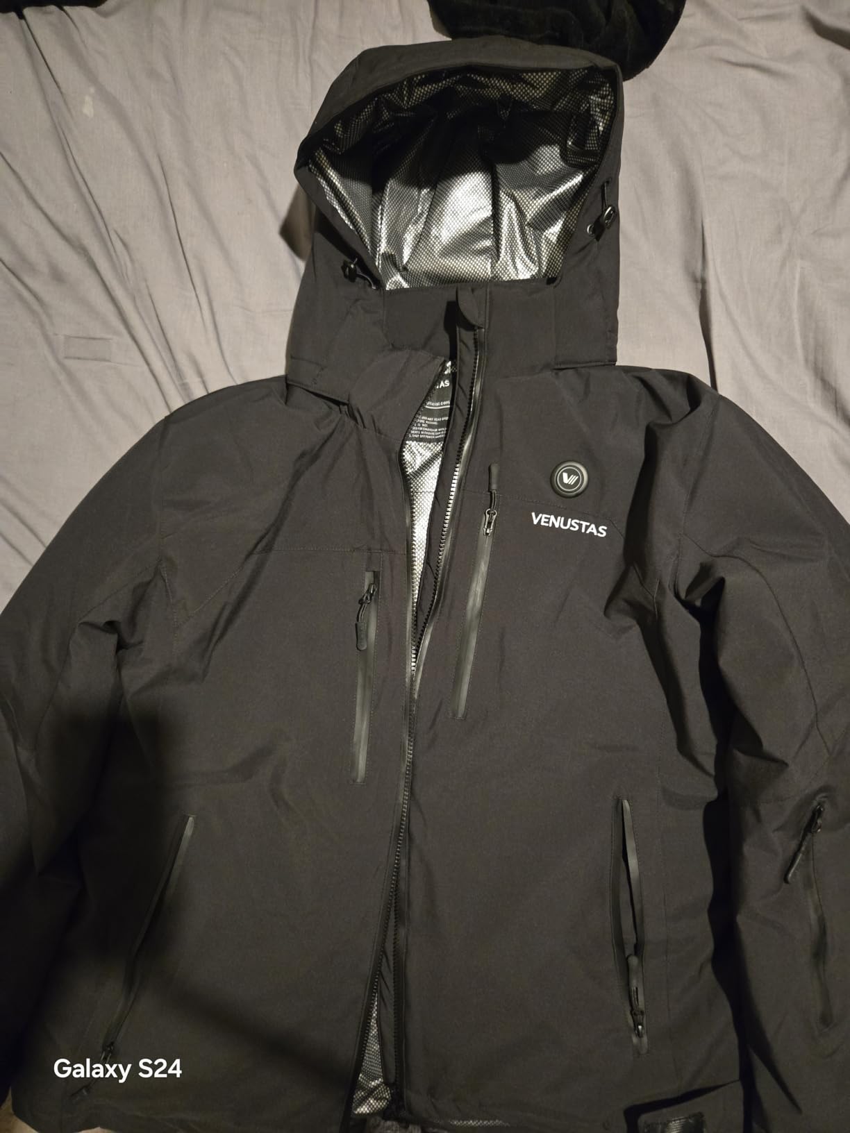 Venustas 12V Women's Heated Softshell Jacket with Battery & Detachable Hood customer photo 2
