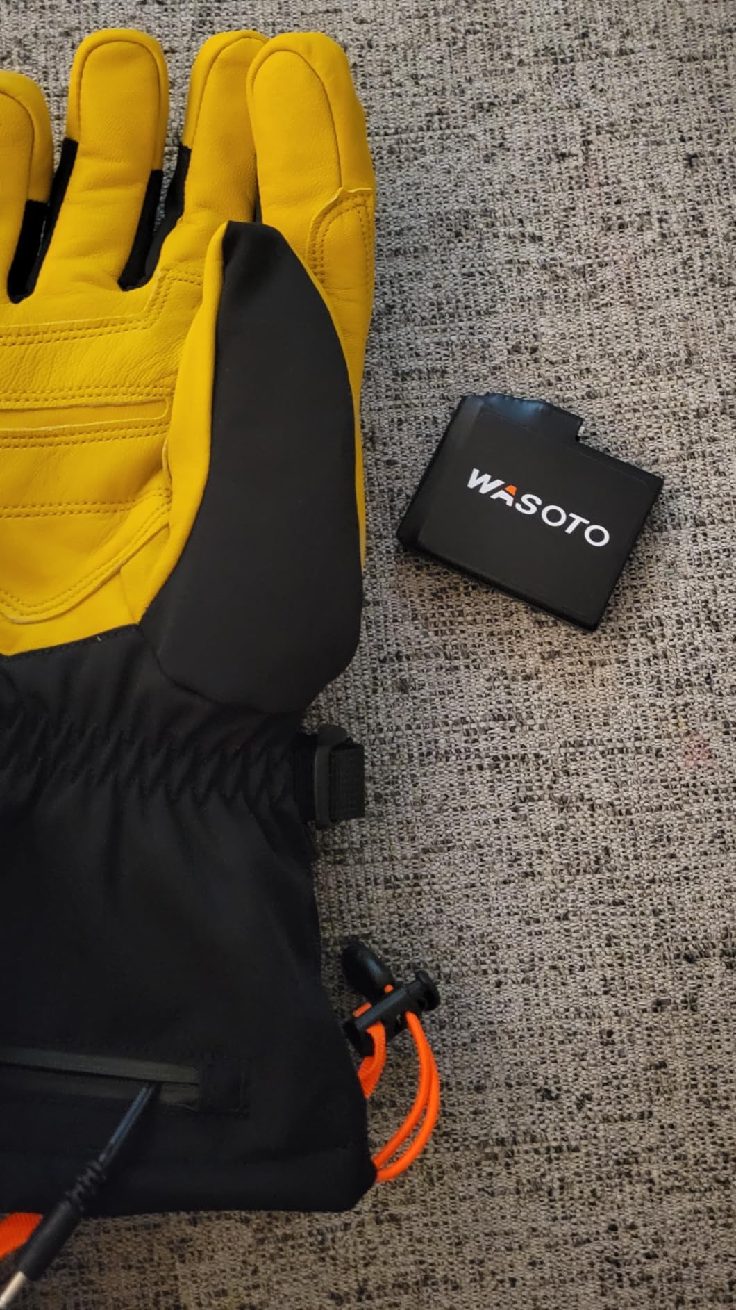 WASOTO Heated Gloves for Men Women 7.4V Battery 22.2WH Electric Rechargeable Heated Ski Gloves Waterproof Durable Leather Work Gloves for Camping Hunting Fishing Snowboarding Hiking Raynaud customer photo 1